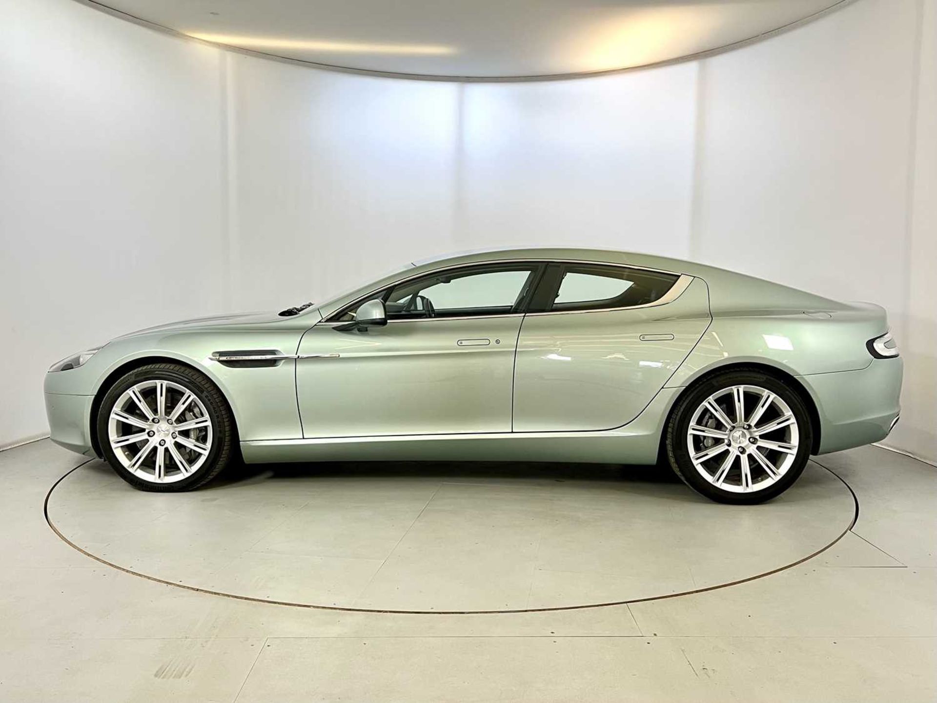 2010 Aston Martin Rapide - Image 5 of 44