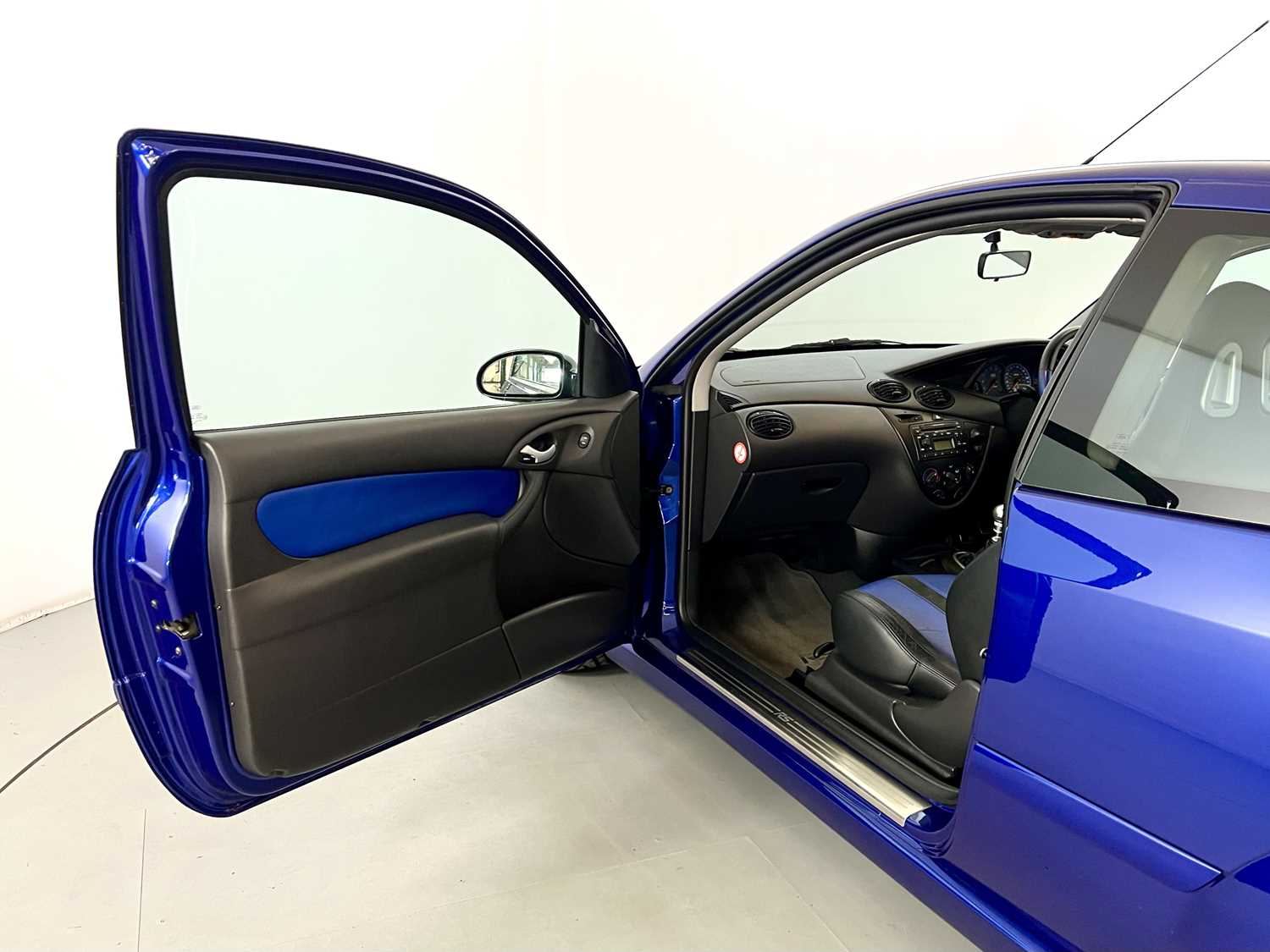 2003 Ford Focus RS - Image 23 of 34