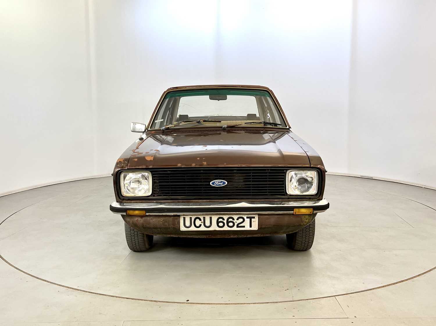 1978 Ford Escort 1.3 GL - Image 2 of 33