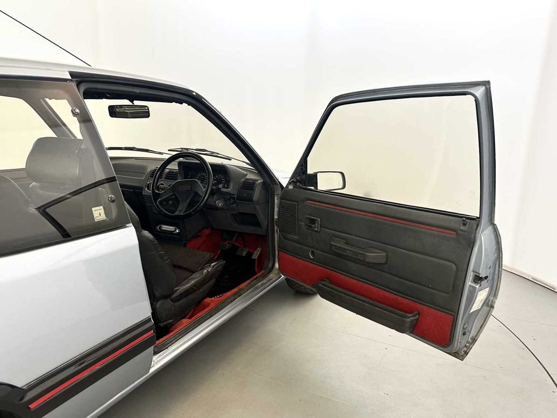 1990 Peugeot 205 GTI Mi16 - Image 13 of 31