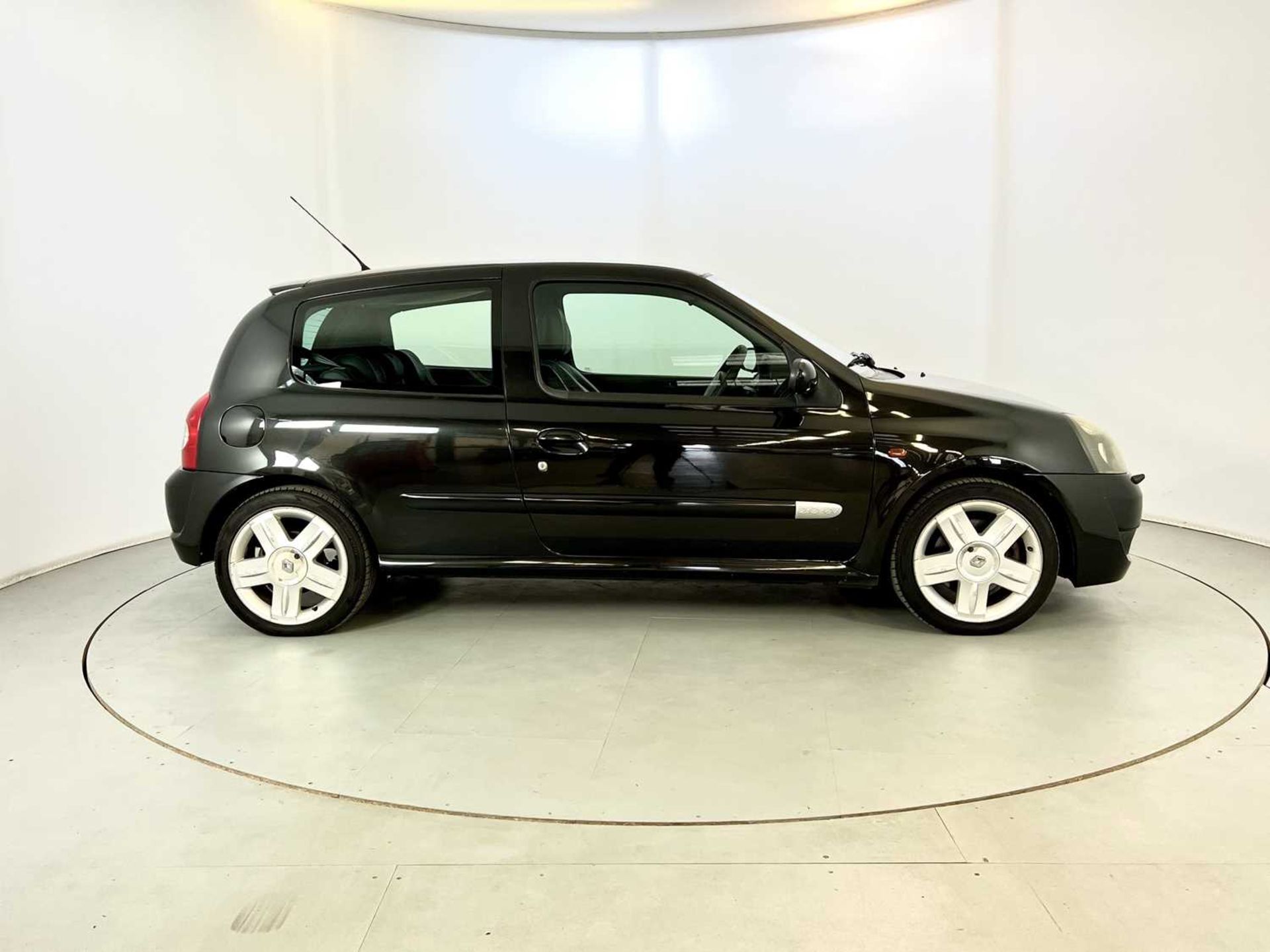 2001 Renault Clio 172- No Reserve - Image 11 of 29