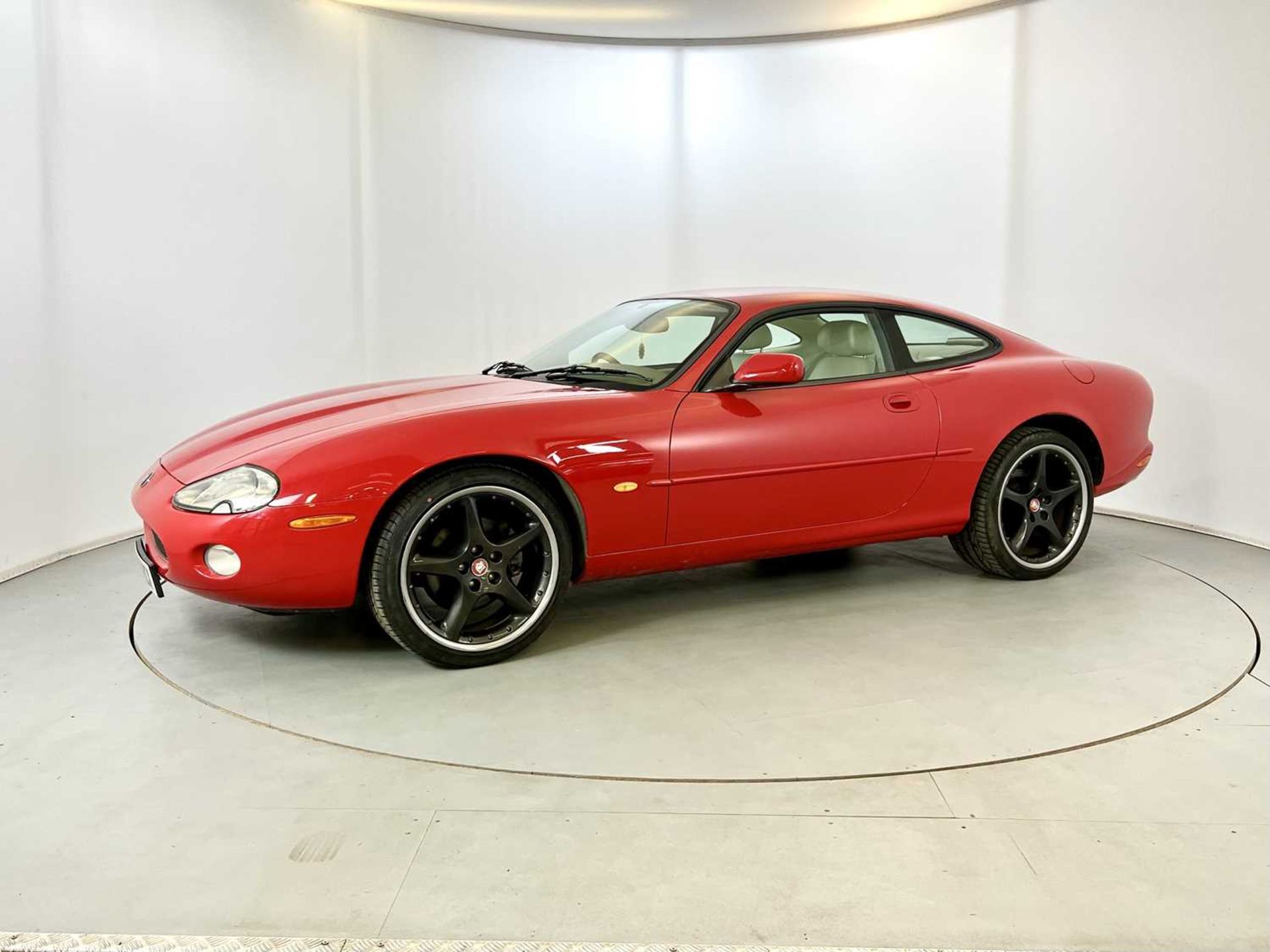 2001 Jaguar XK8 - Image 4 of 29