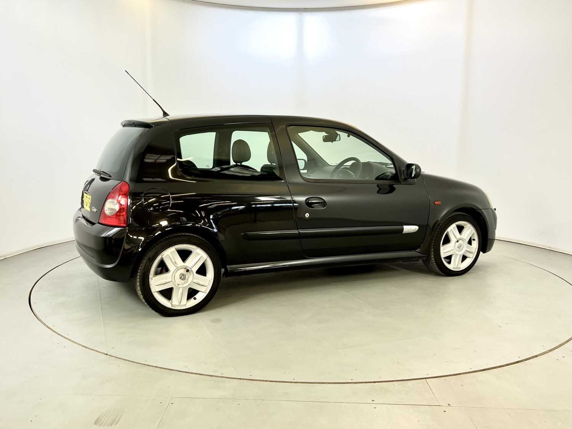 2001 Renault Clio 172- No Reserve - Image 10 of 29