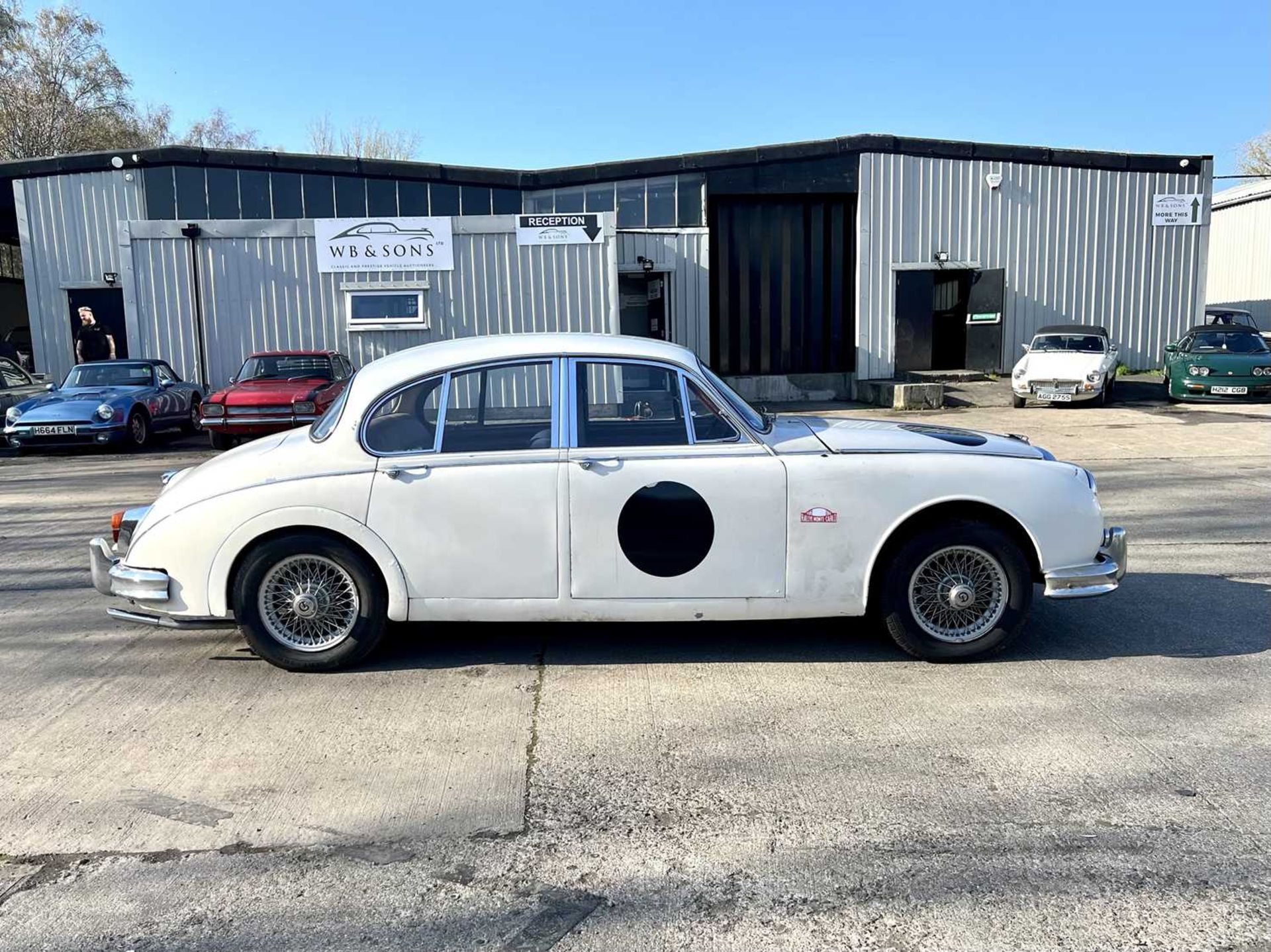 1967 Daimler V8 - Image 8 of 29