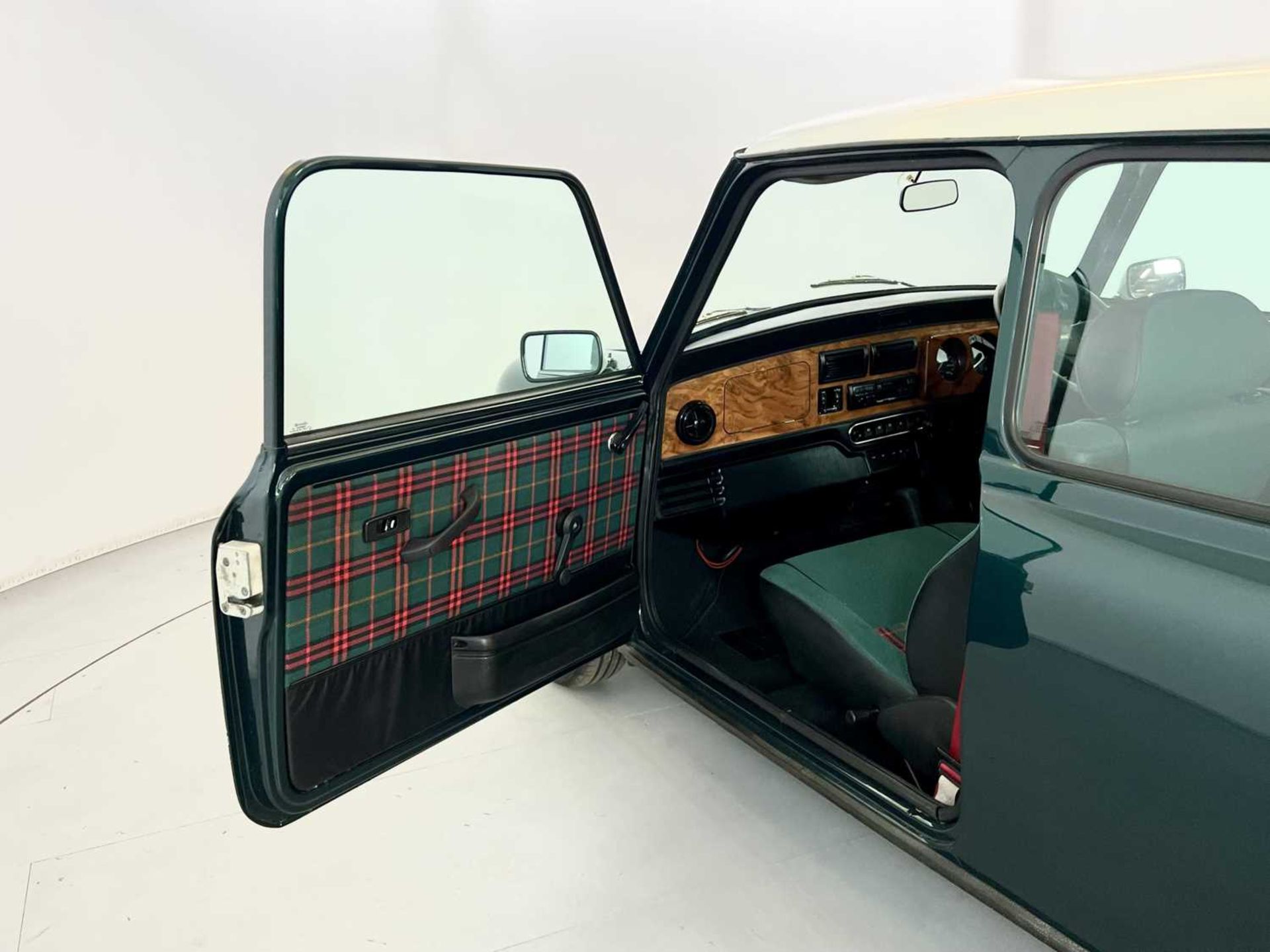 1995 Mini Tartan Edition - Image 21 of 32