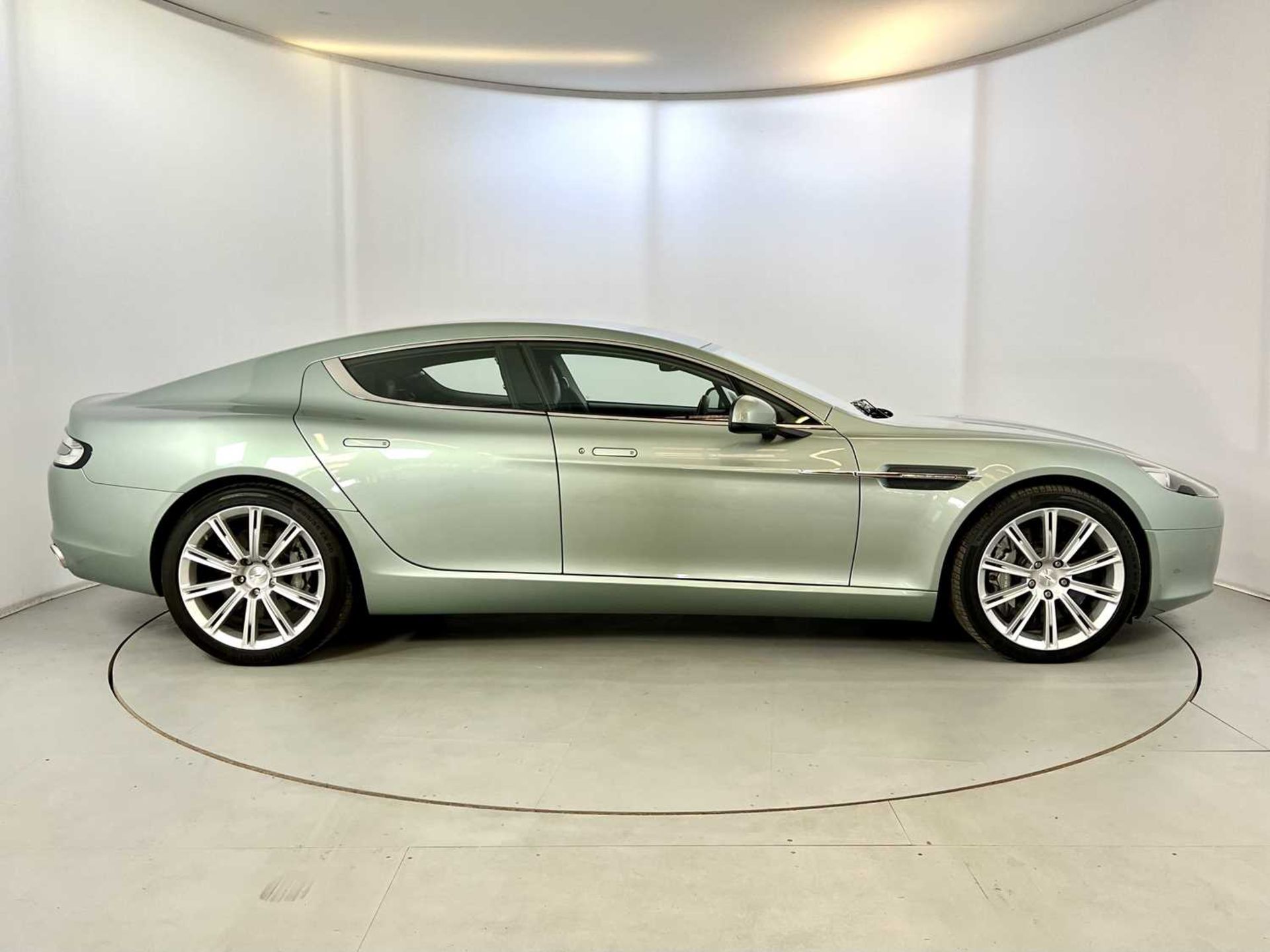 2010 Aston Martin Rapide - Image 11 of 44