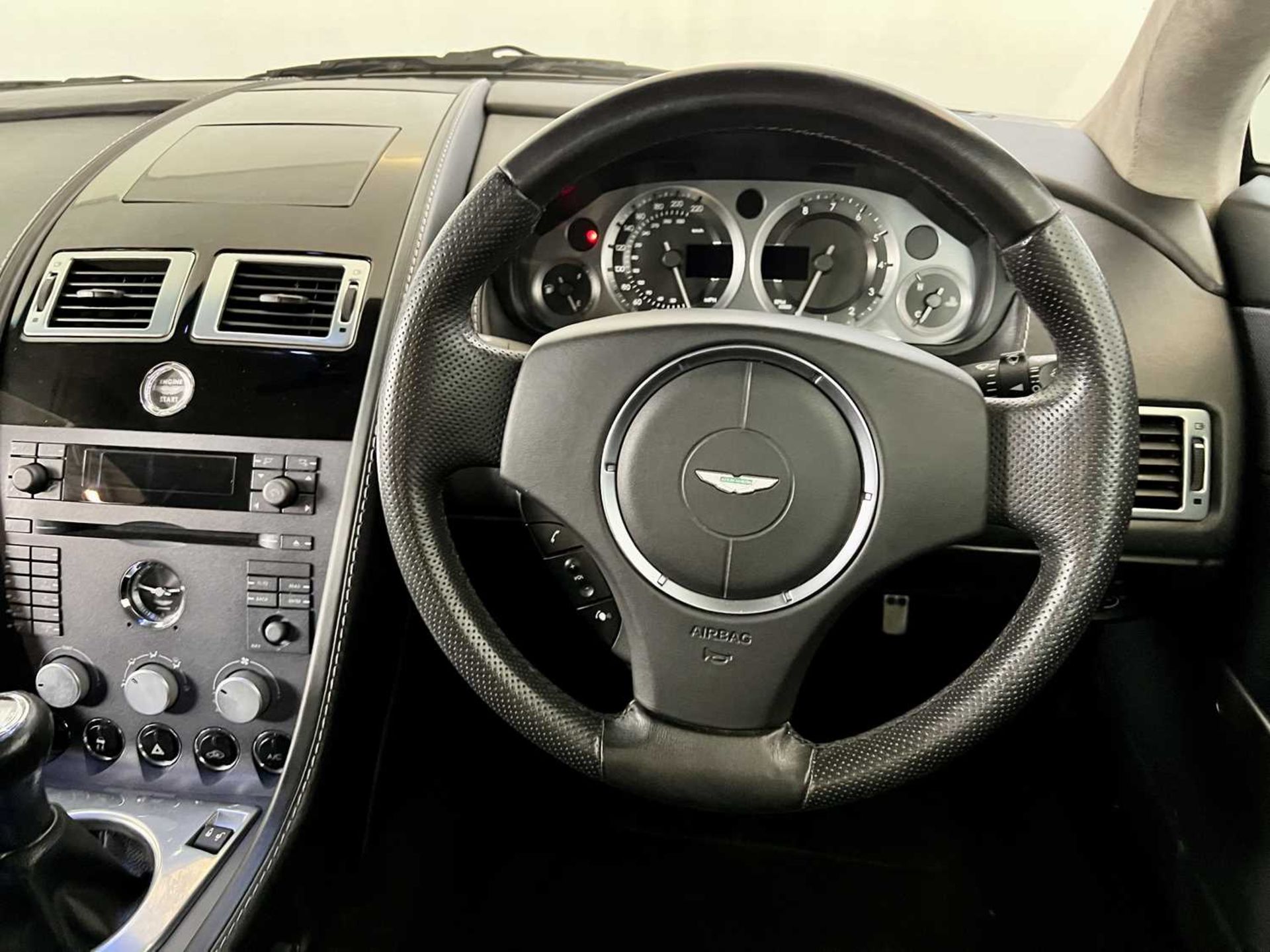 2007 Aston Martin Vantage - Image 26 of 32