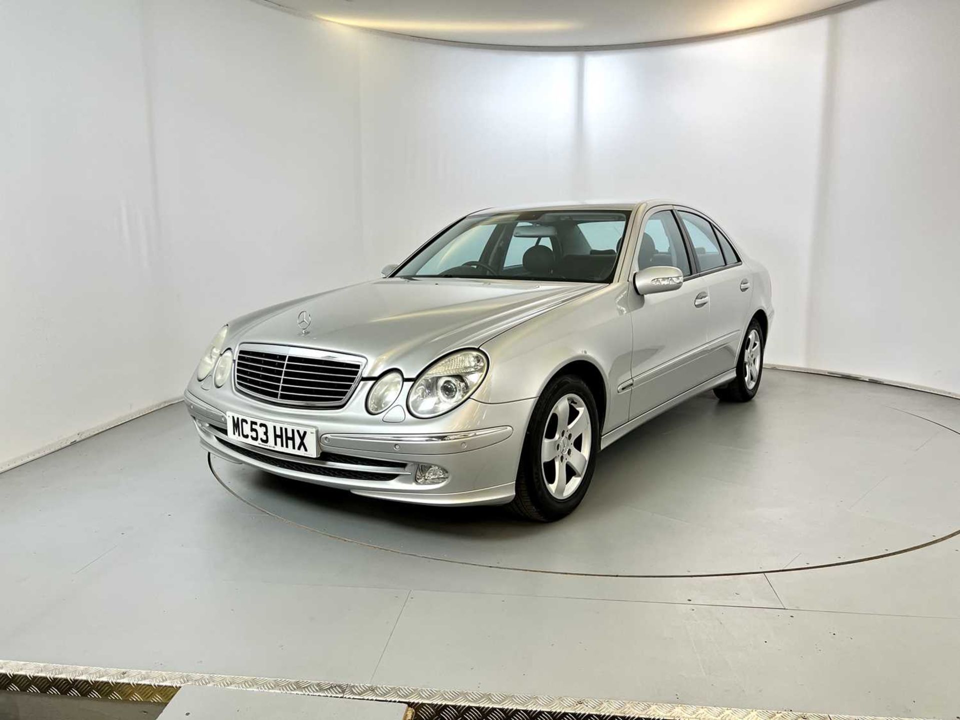 2003 Mercedes-Benz E270 - Image 3 of 34