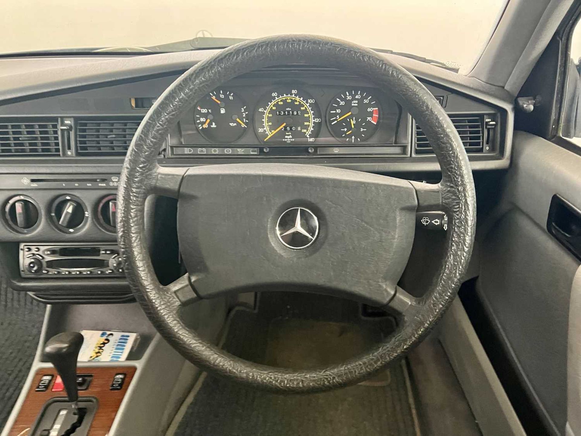 1990 Mercedes-Benz 190E - Image 30 of 32