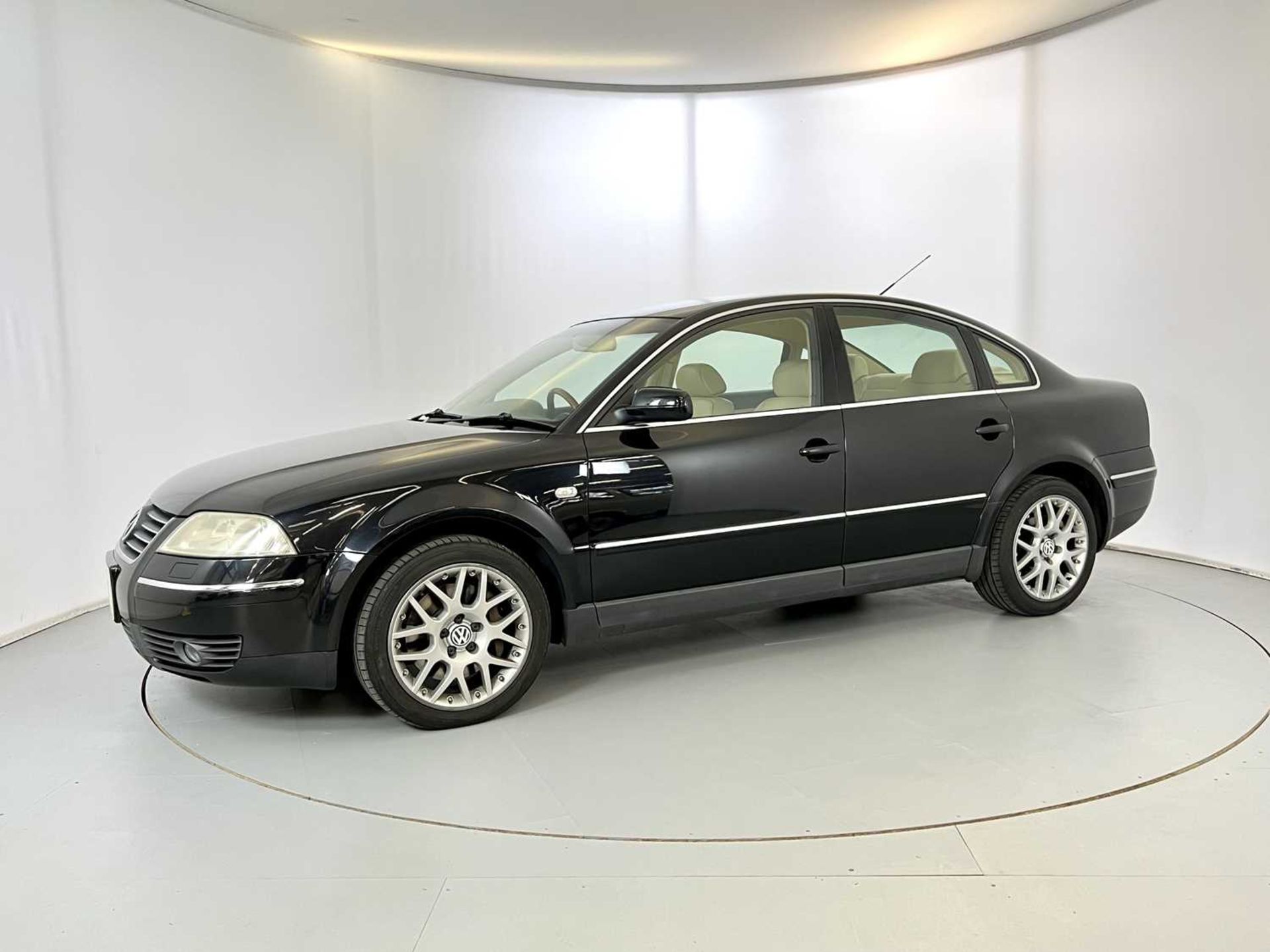 2002 Volkswagen Passat W8 - Image 4 of 34