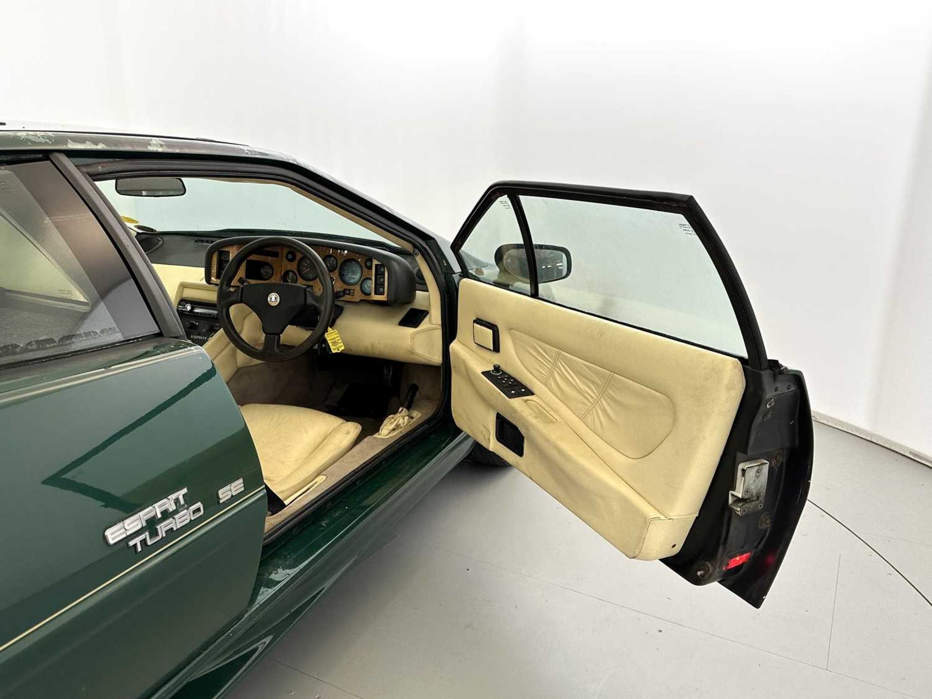 1990 Lotus Esprit Turbo SE - Image 17 of 27