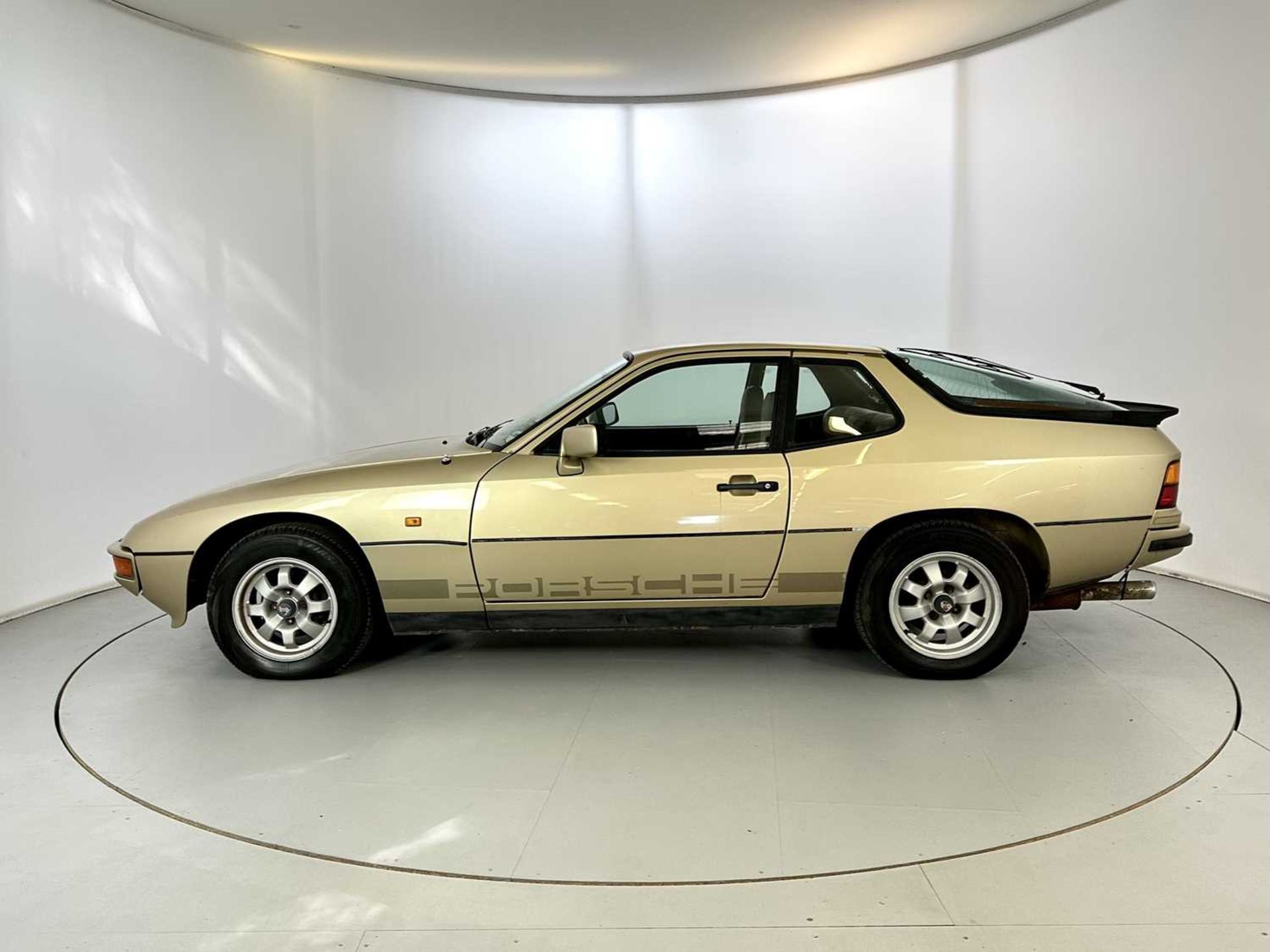 1984 Porsche 924 - Image 5 of 29