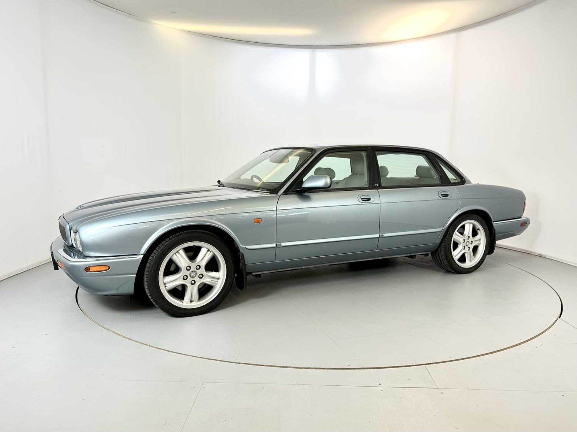 2002 Jaguar XJ Sport V8 - Image 4 of 35