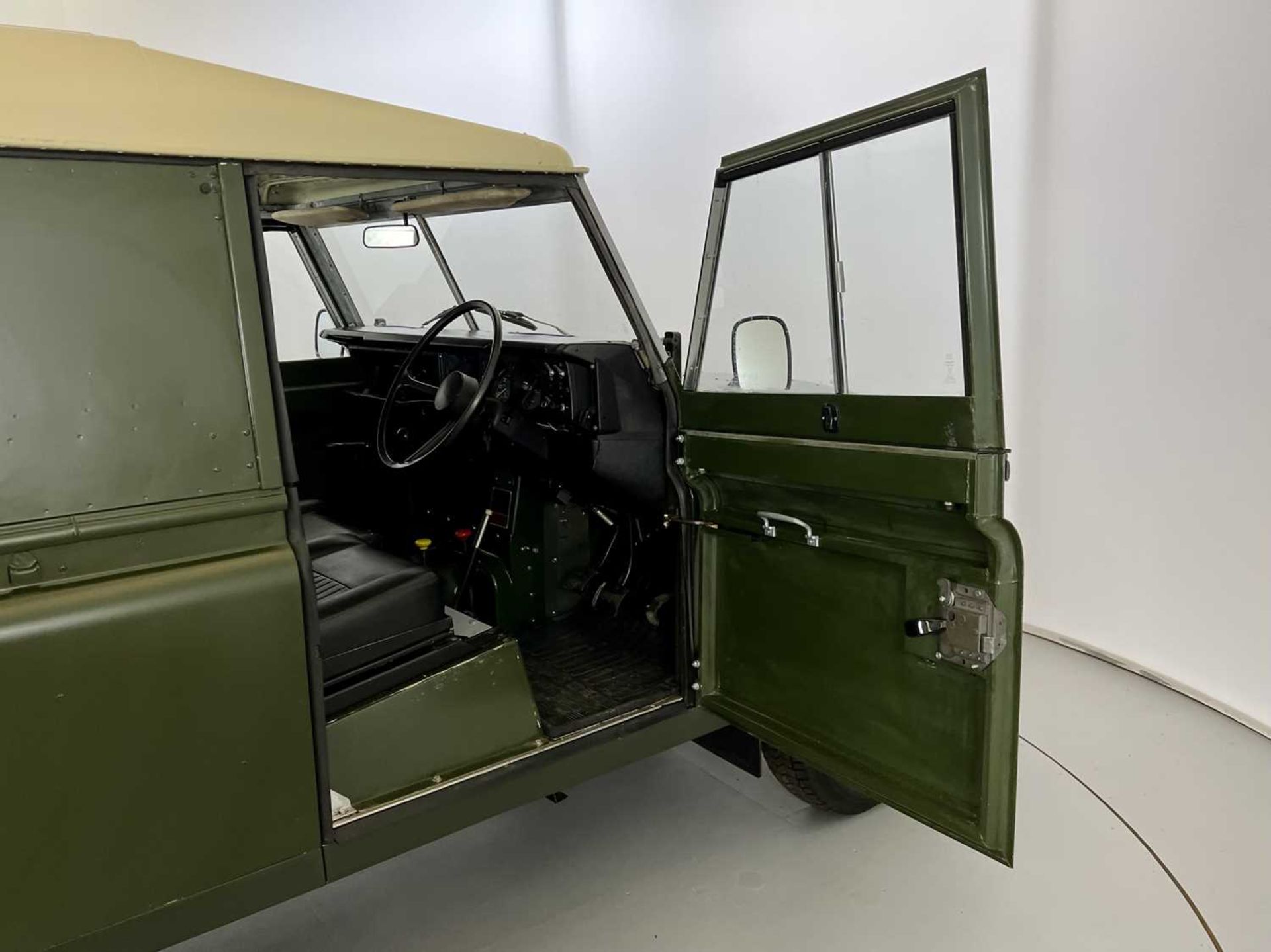 1981 Land Rover Series 3 - 6 Cylinder - Image 18 of 31