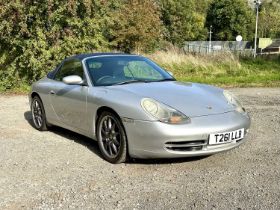 1999 Porsche 911 Carrera 4