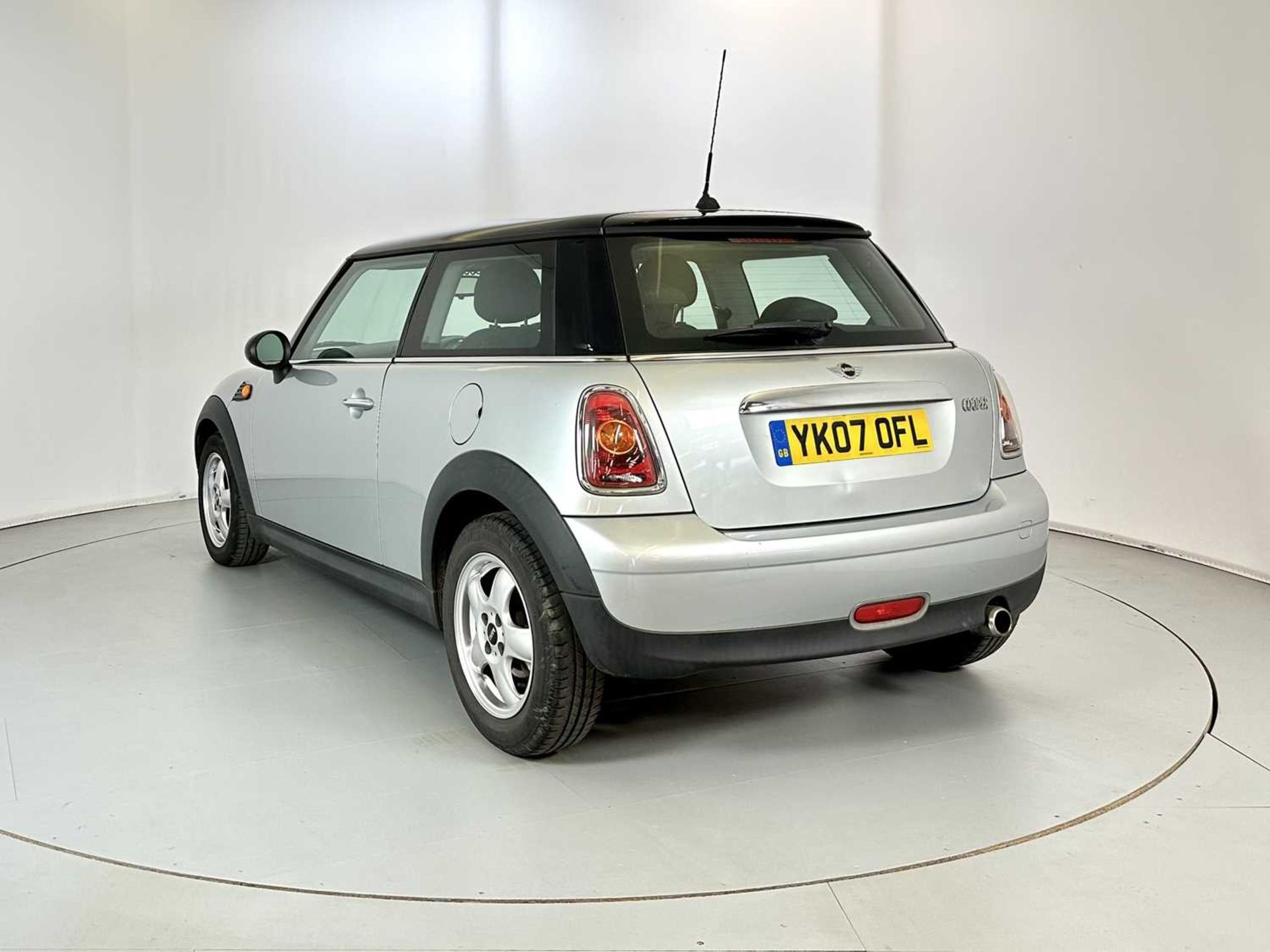 2007 Mini Cooper - NO RESERVE - Image 7 of 31