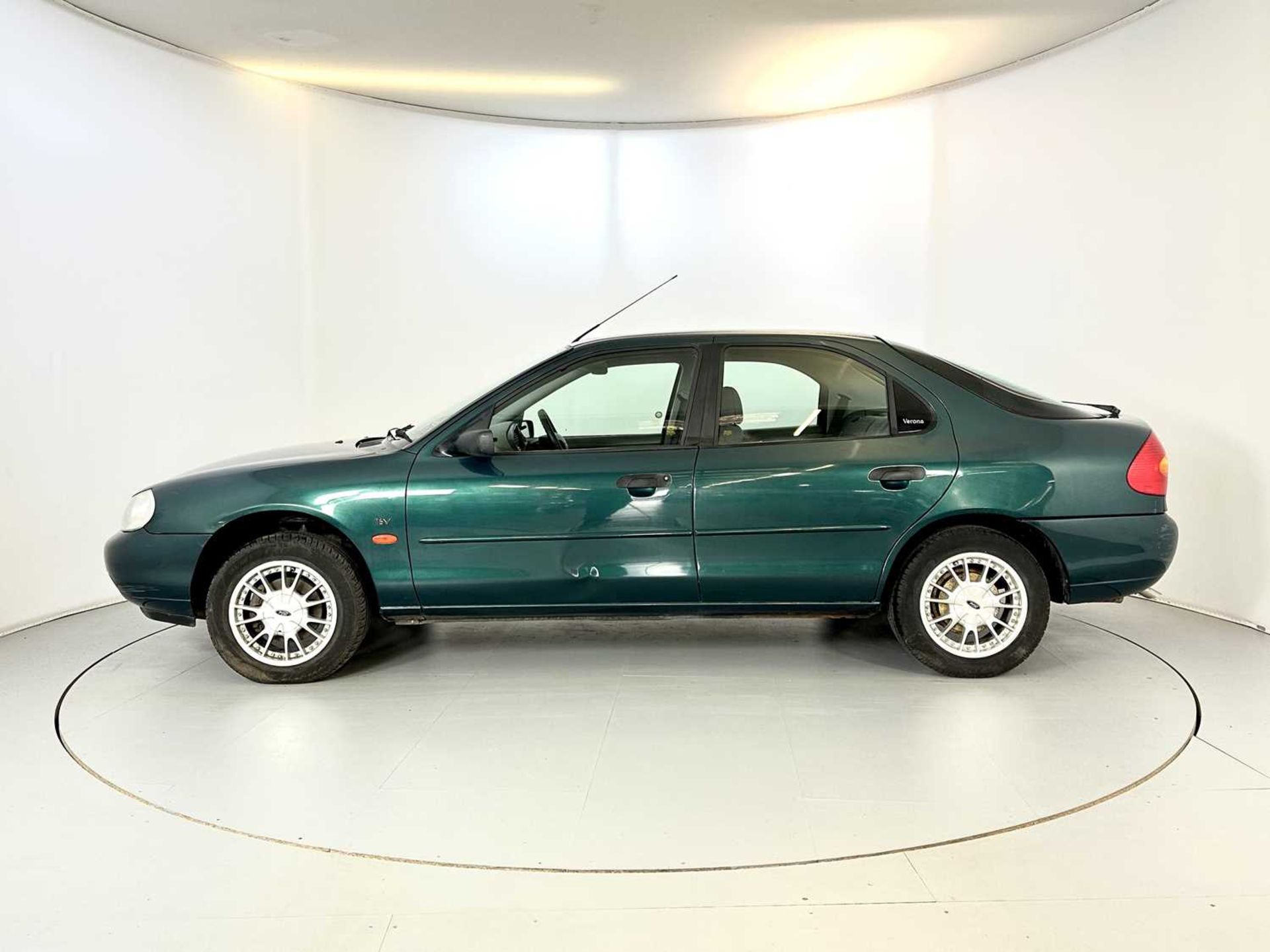 2000 Ford Mondeo 1 Owner from new & 17,000 miles - Image 5 of 34