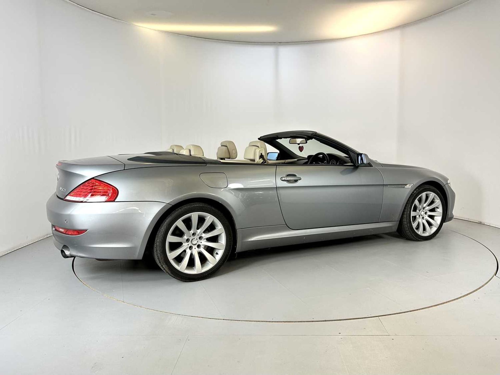 2007 BMW 650i - Image 10 of 29