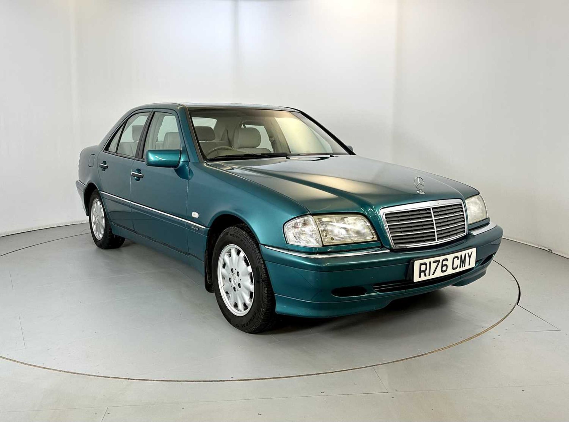 1998 Mercedes-Benz C200