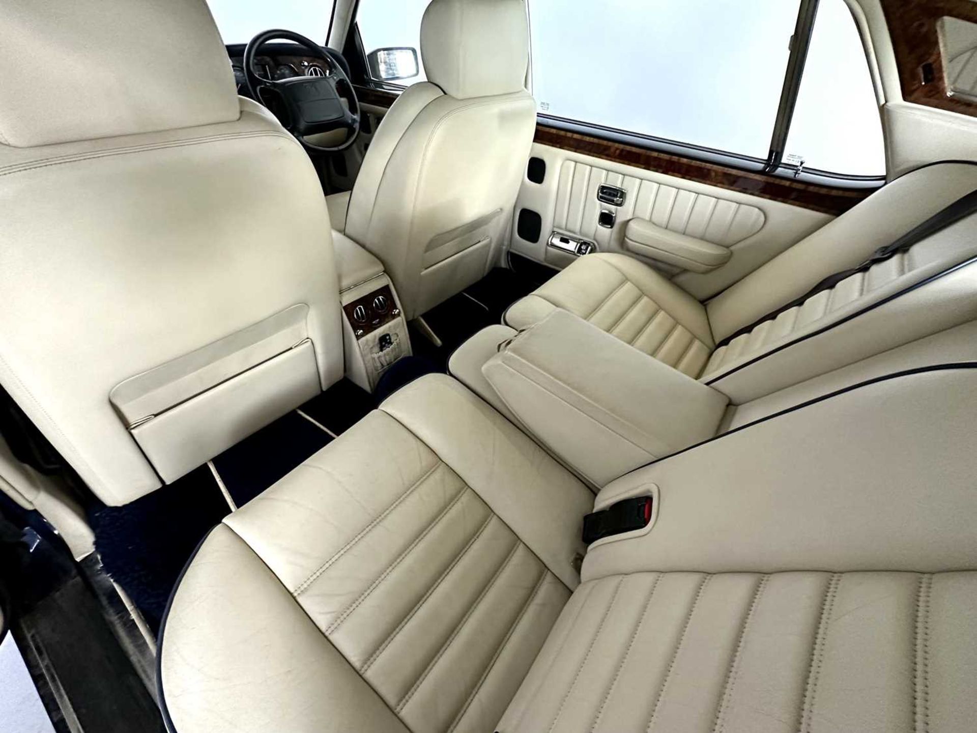 Bentley Turbo RL - Image 25 of 34
