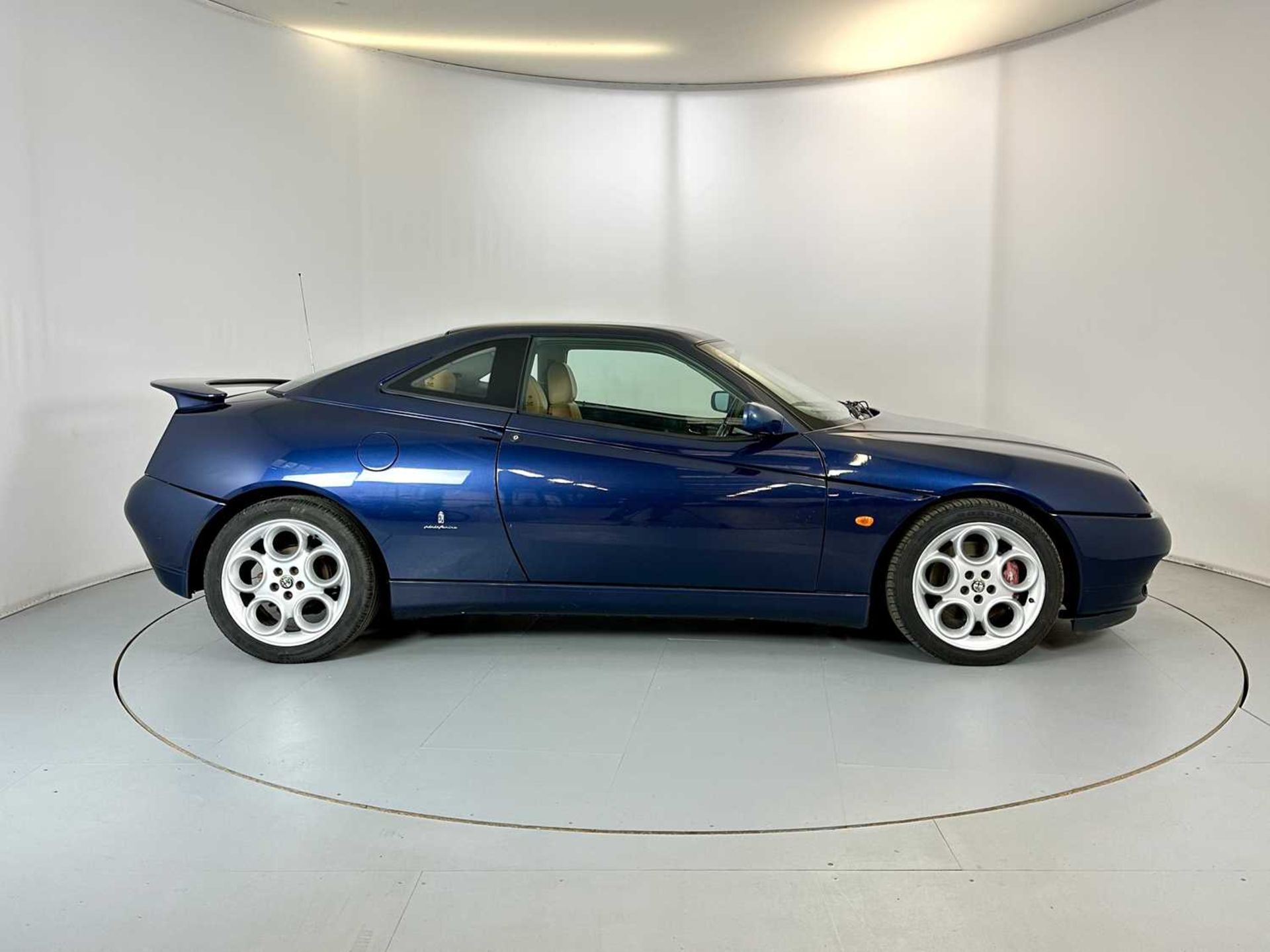 2001 Alfa Romeo GTV - Image 11 of 28