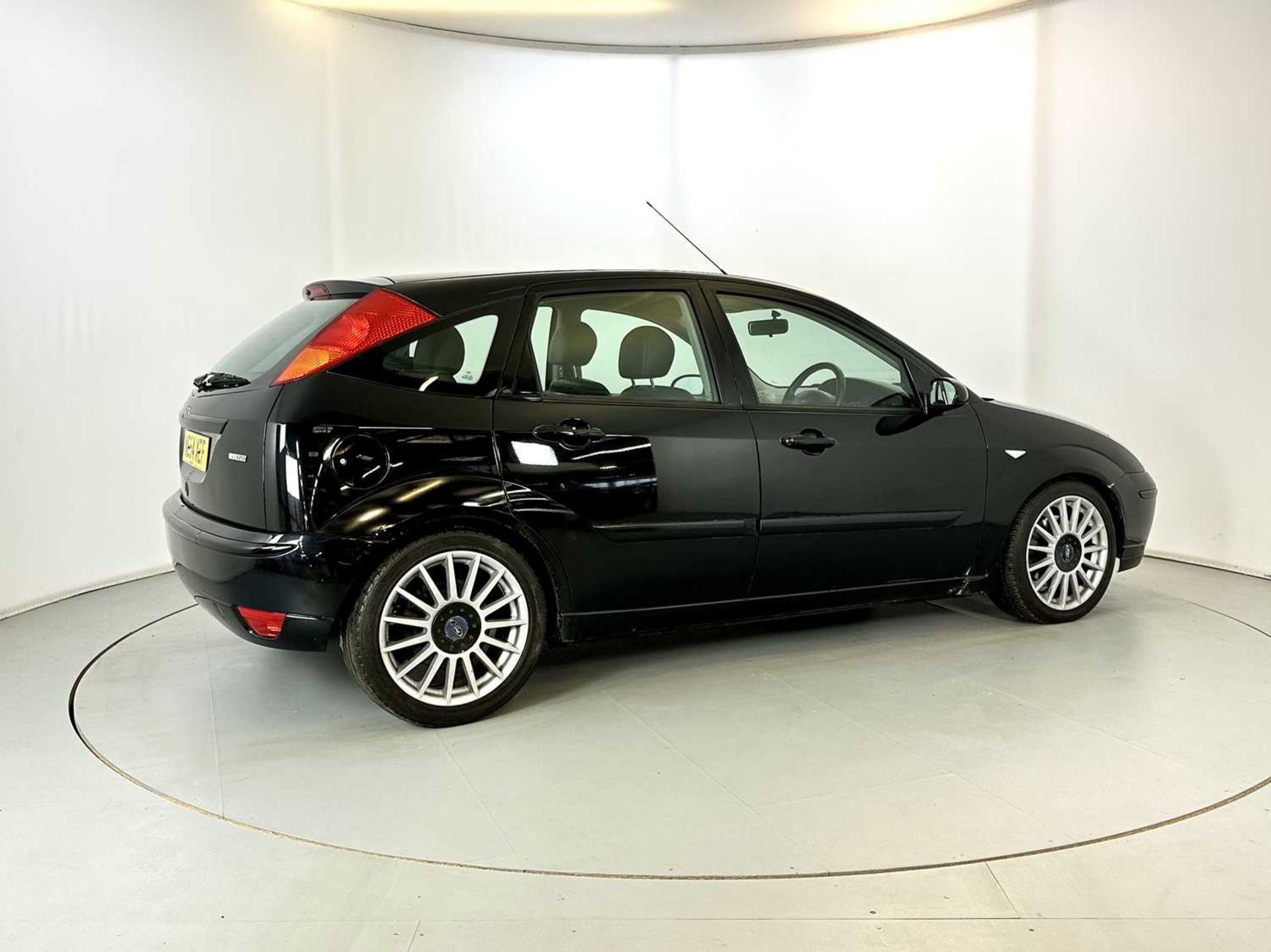 2004 Ford Focus ST170 - NO RESERVE - Image 10 of 34