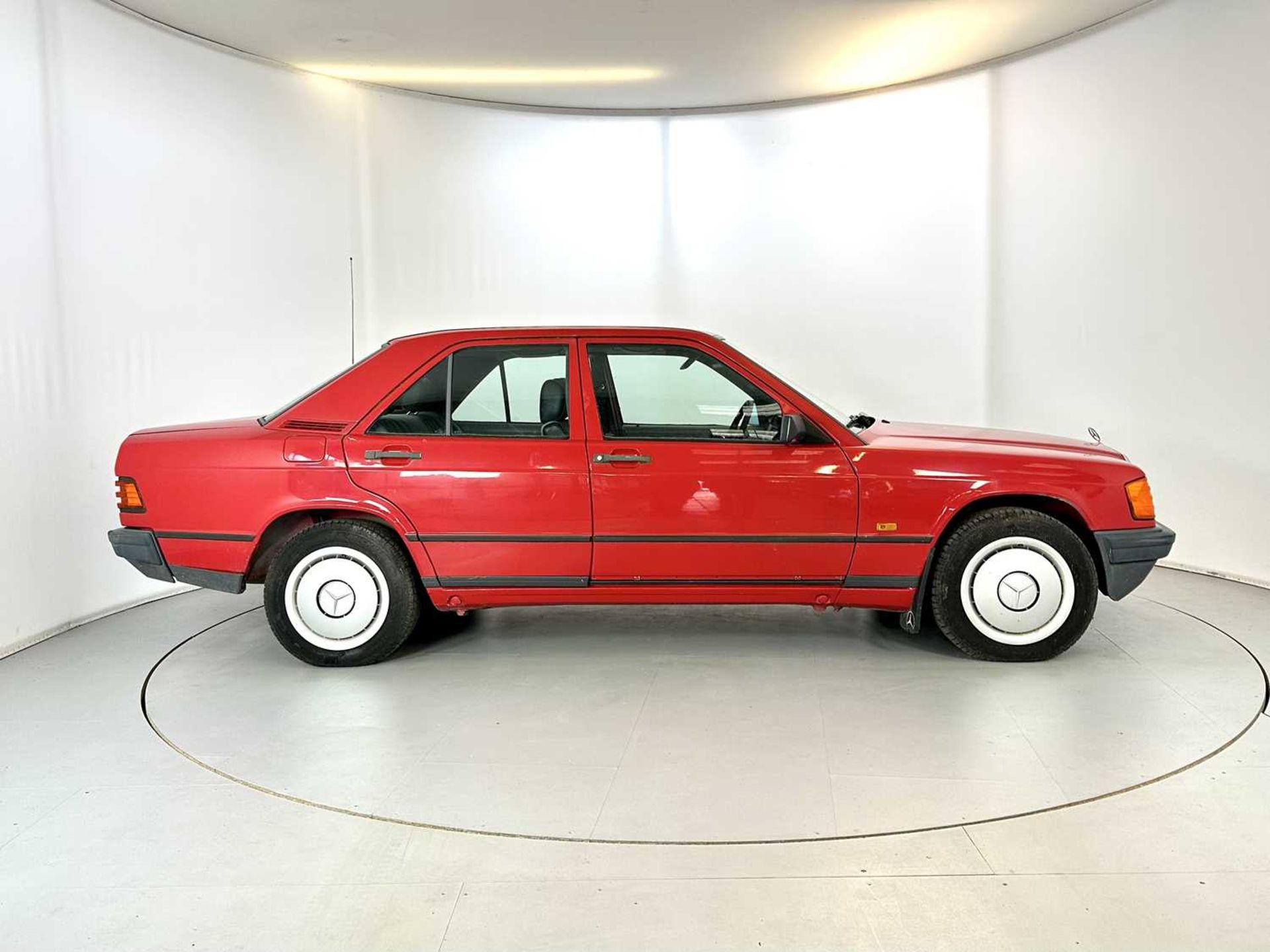 1987 Mercedes-Benz 190E - NO RESERVE - Image 11 of 33