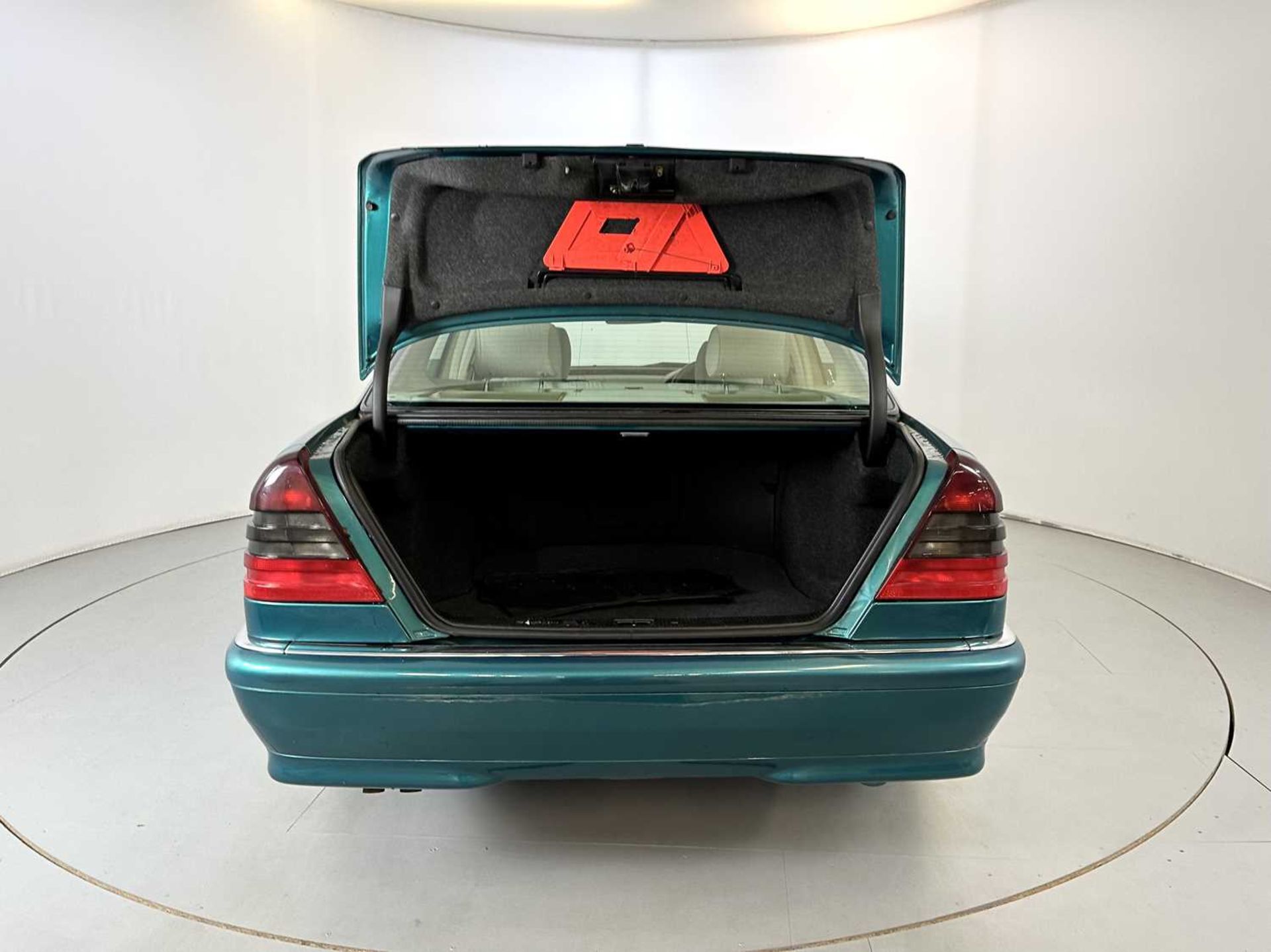 1998 Mercedes-Benz C200 - Image 33 of 34