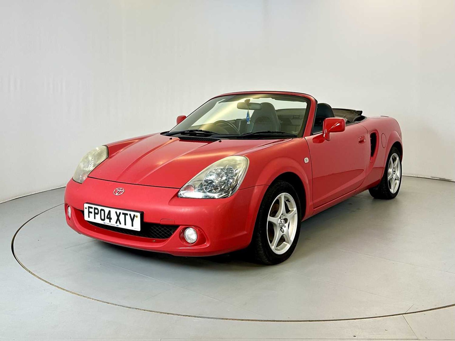 2004 Toyota MR2 - Image 3 of 28