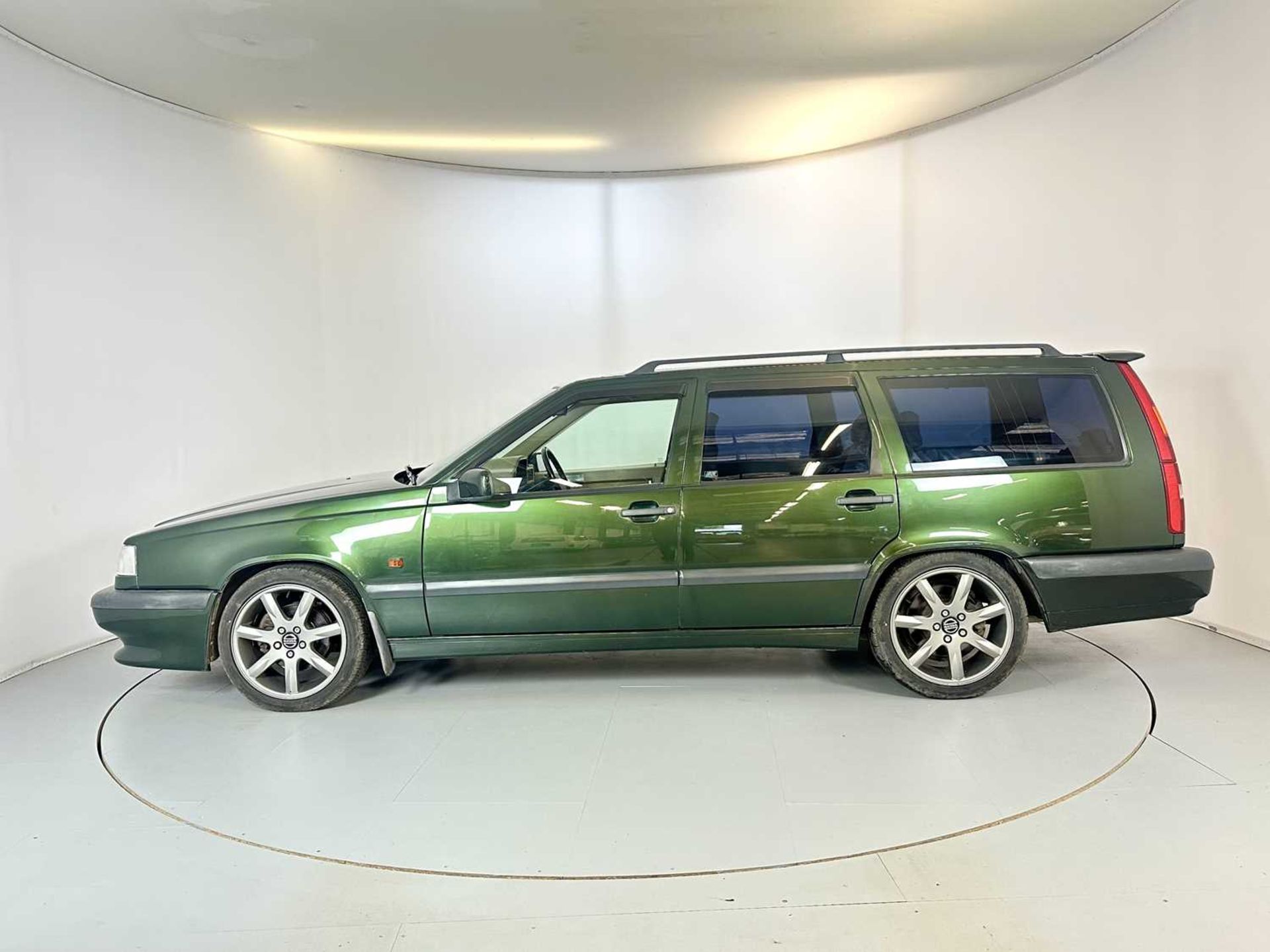 1996 Volvo 850R - Image 5 of 35