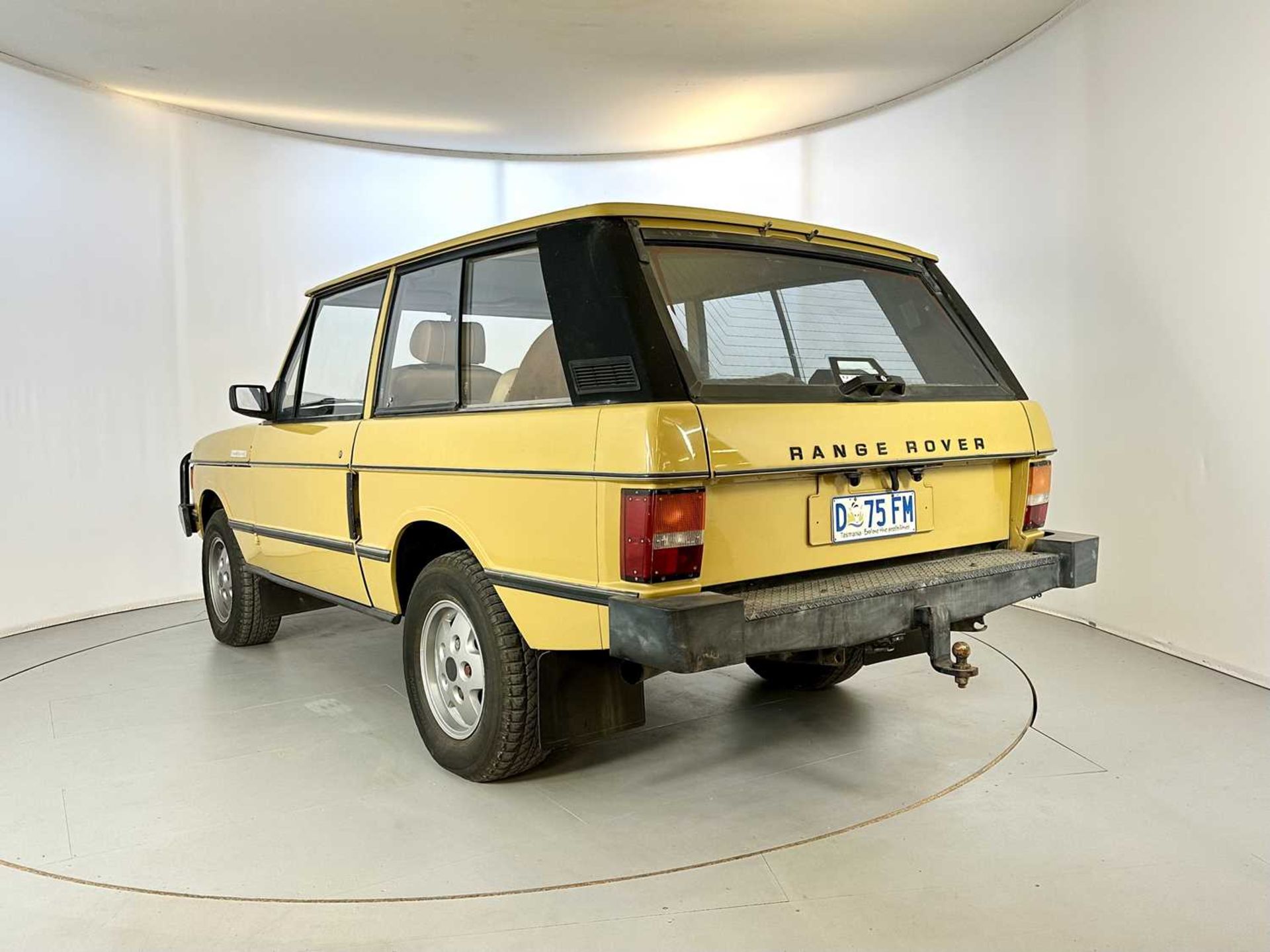 1974 Land Rover Range Rover Showing 26,000 miles from new - Image 7 of 29