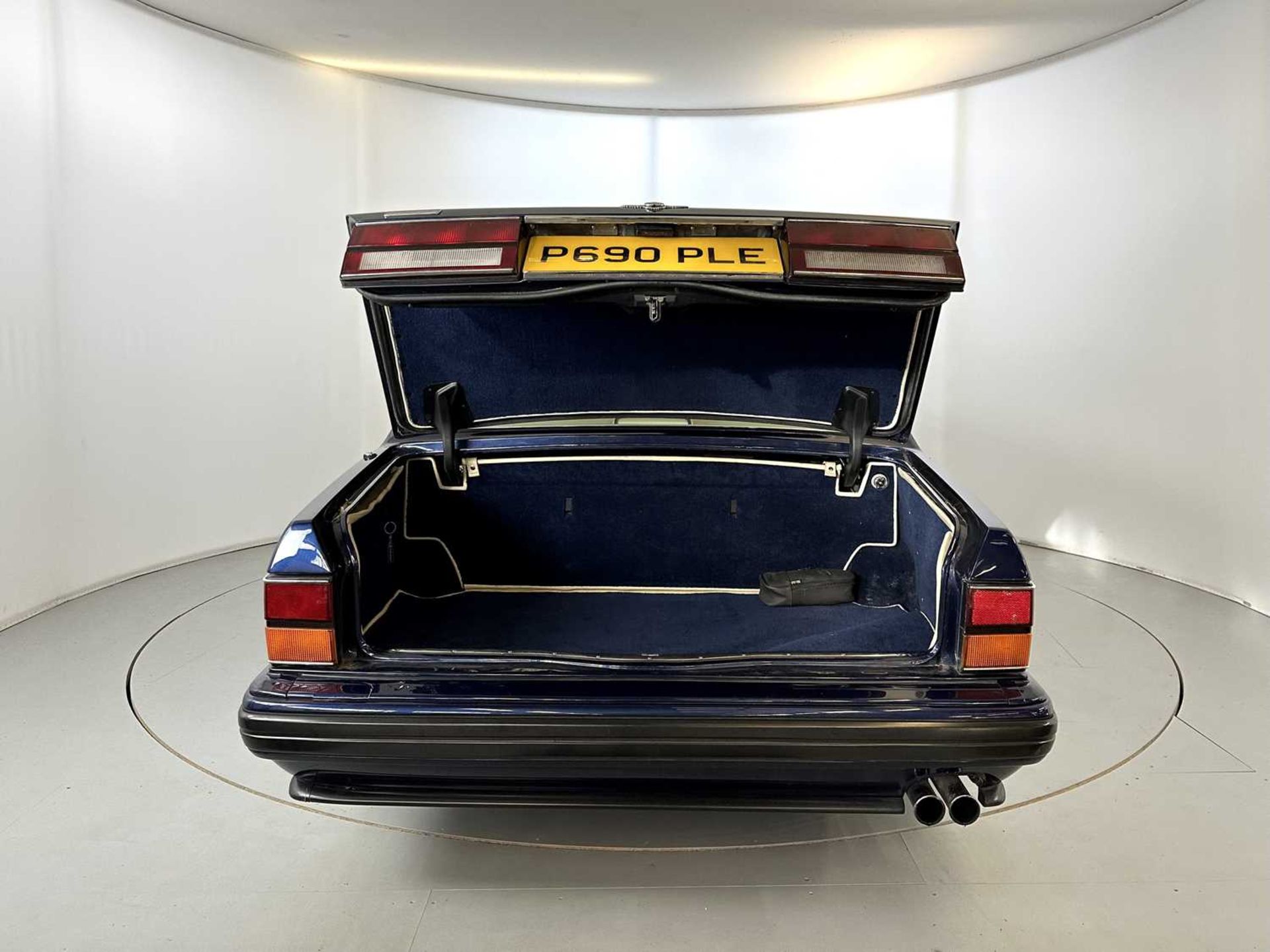 Bentley Turbo RL - Image 31 of 34