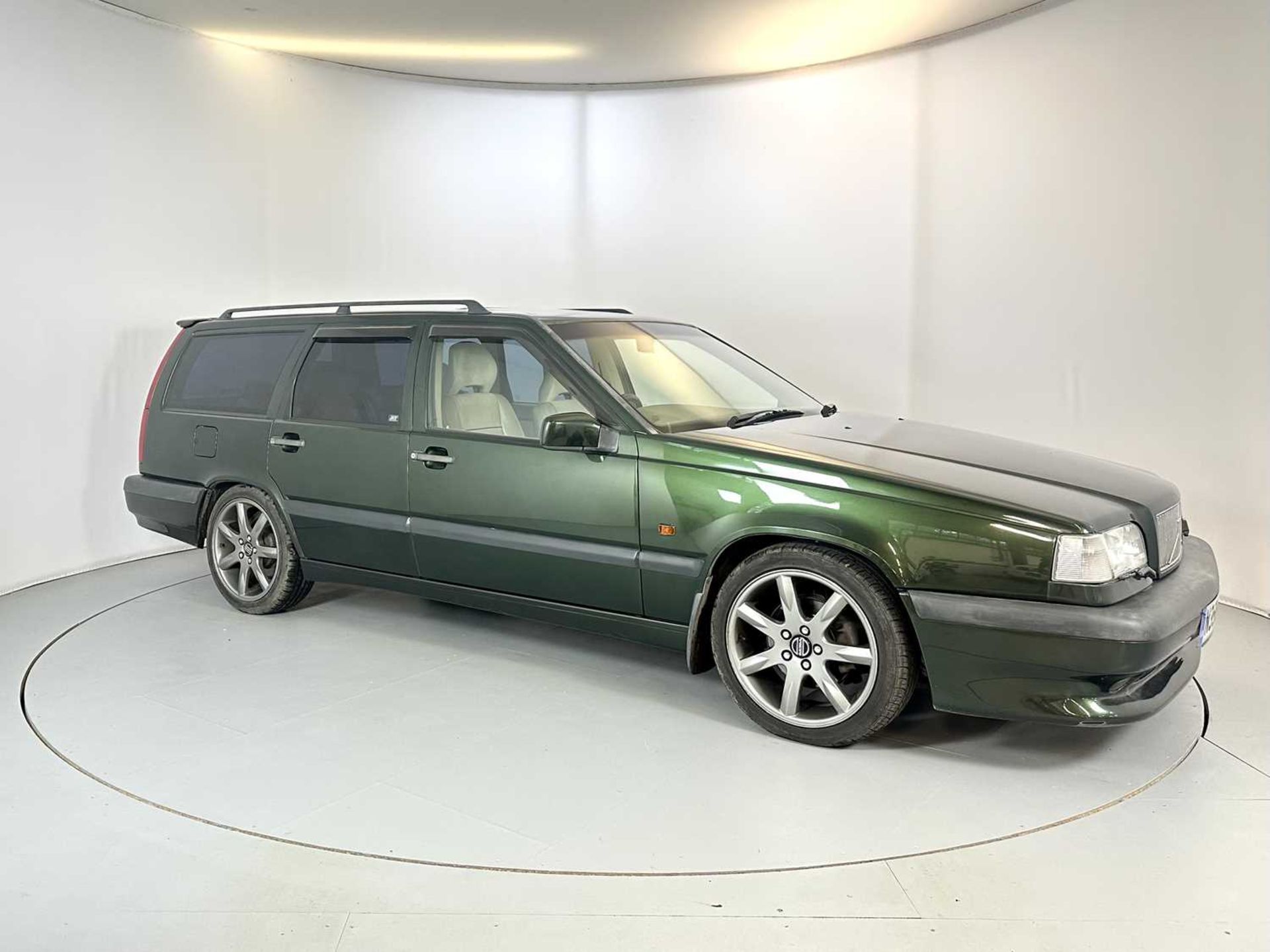 1996 Volvo 850R - Image 12 of 35