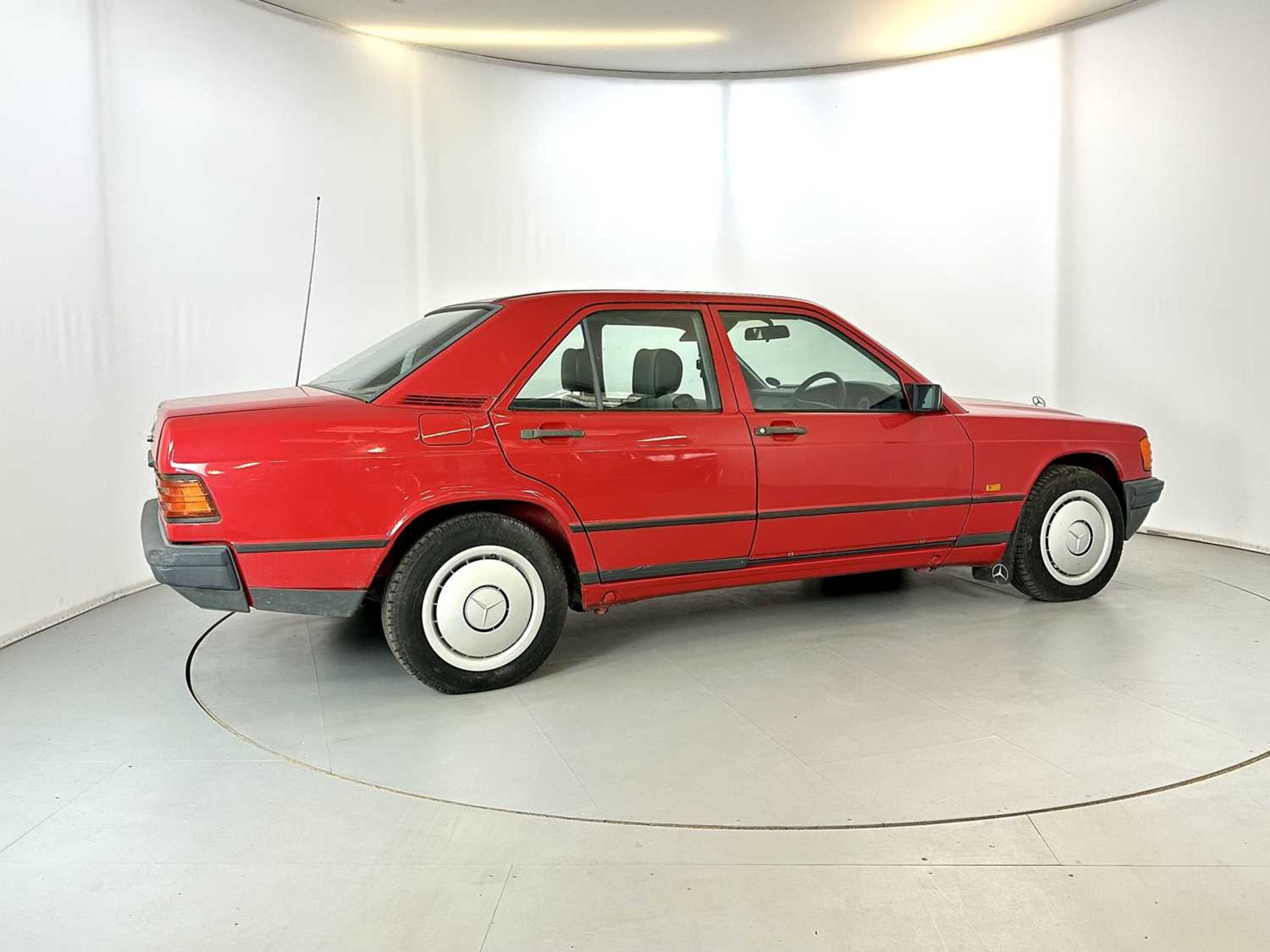 1987 Mercedes-Benz 190E - NO RESERVE - Image 10 of 33