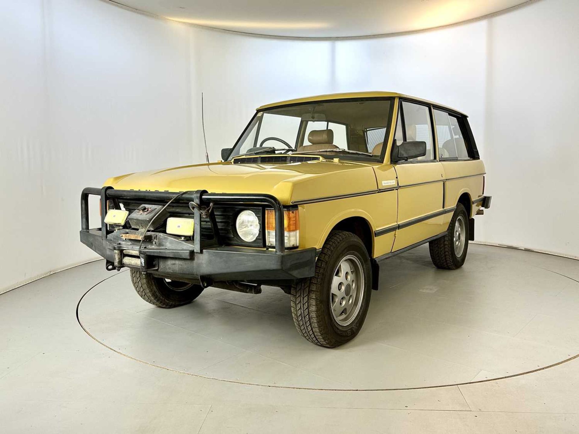 1974 Land Rover Range Rover Showing 26,000 miles from new - Image 3 of 29