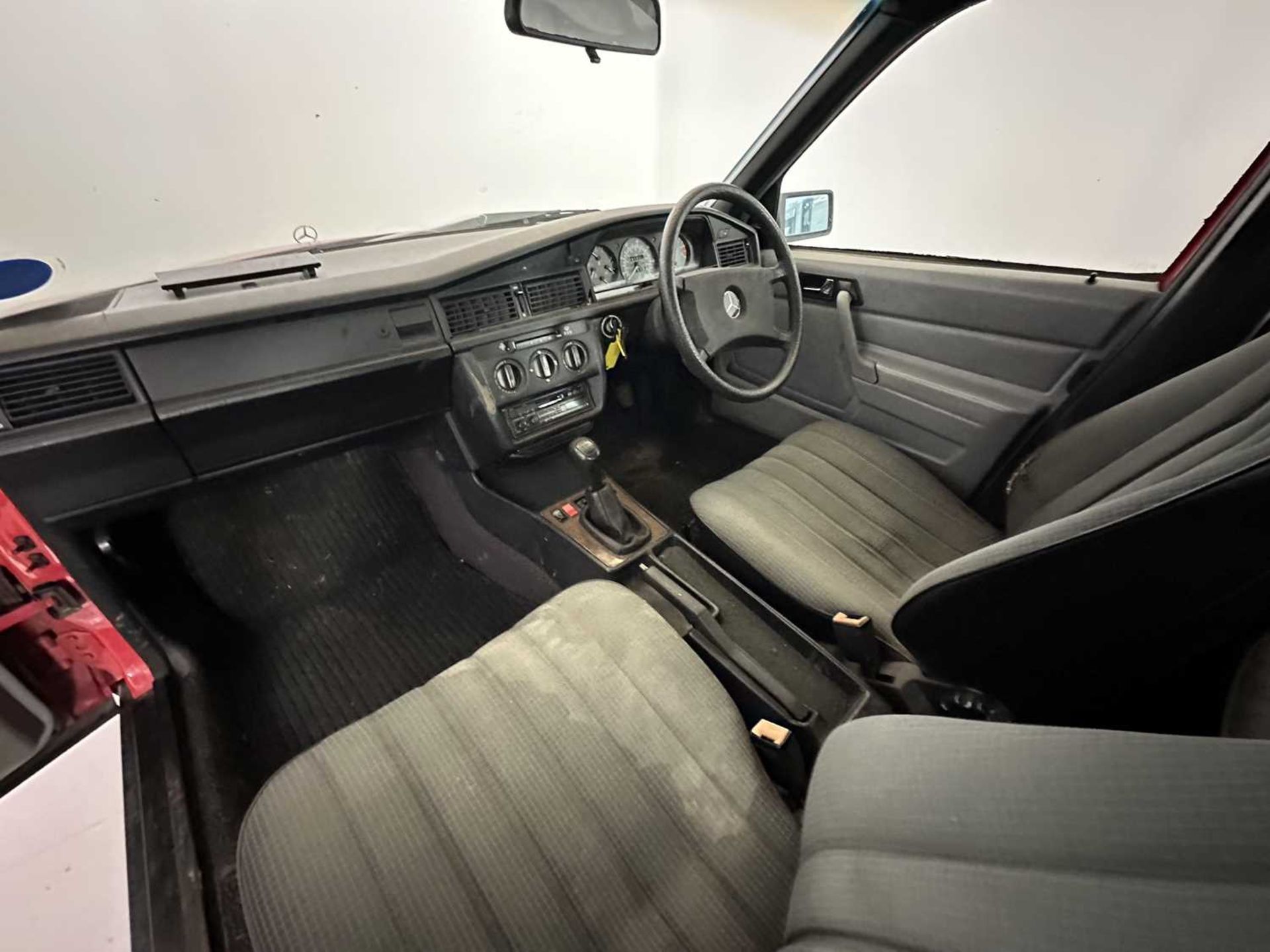 1987 Mercedes-Benz 190E - NO RESERVE - Image 28 of 33