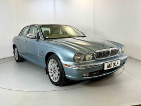 2003 Jaguar XJ8 V8