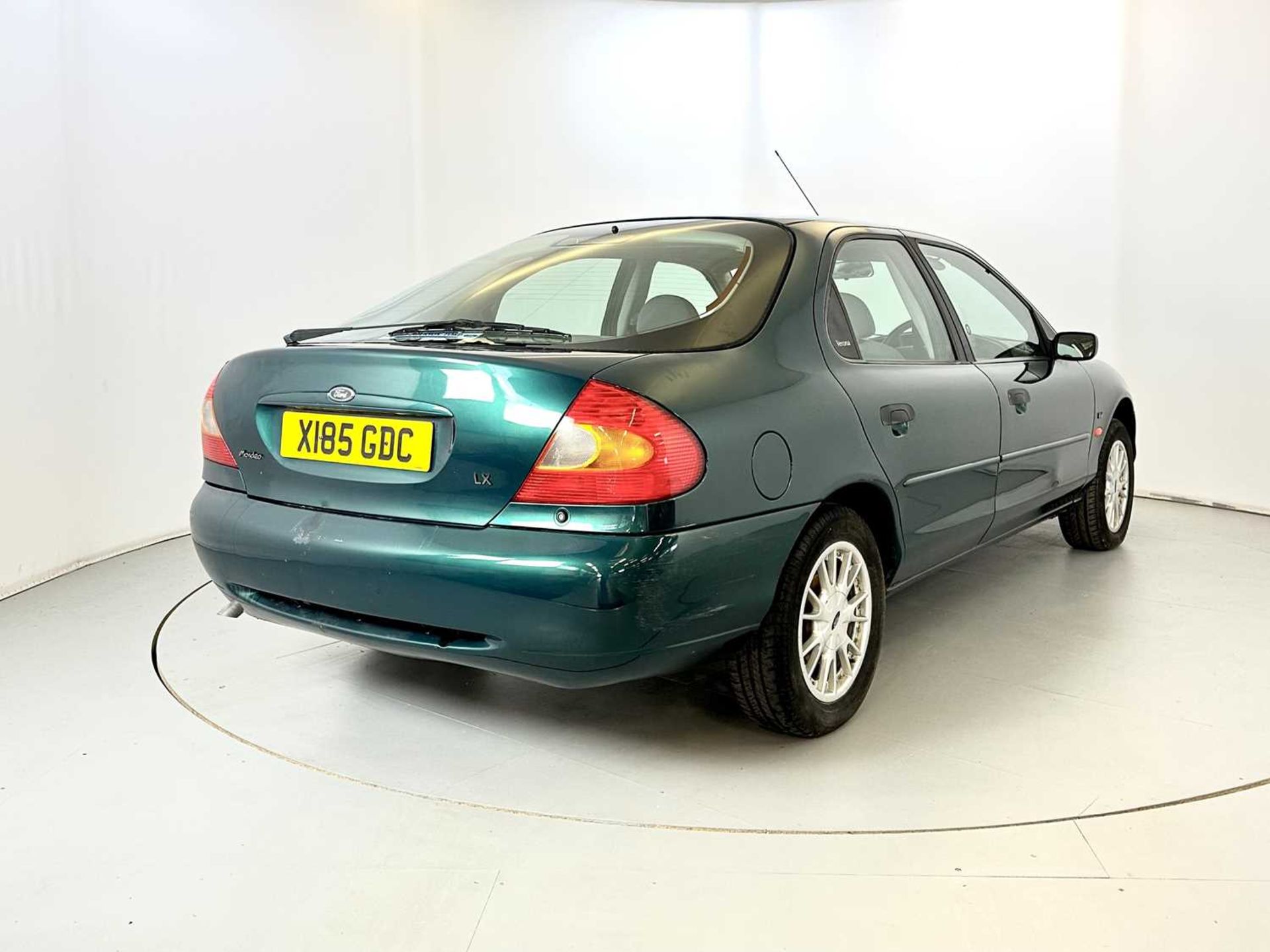 2000 Ford Mondeo 1 Owner from new & 17,000 miles - Image 9 of 34