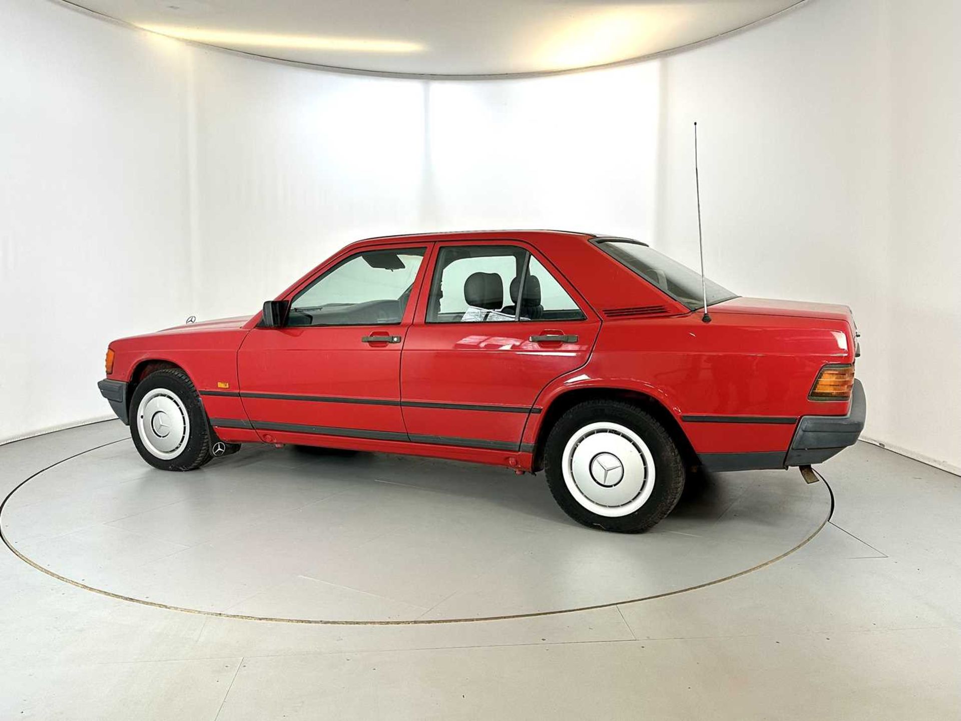 1987 Mercedes-Benz 190E - NO RESERVE - Image 6 of 33