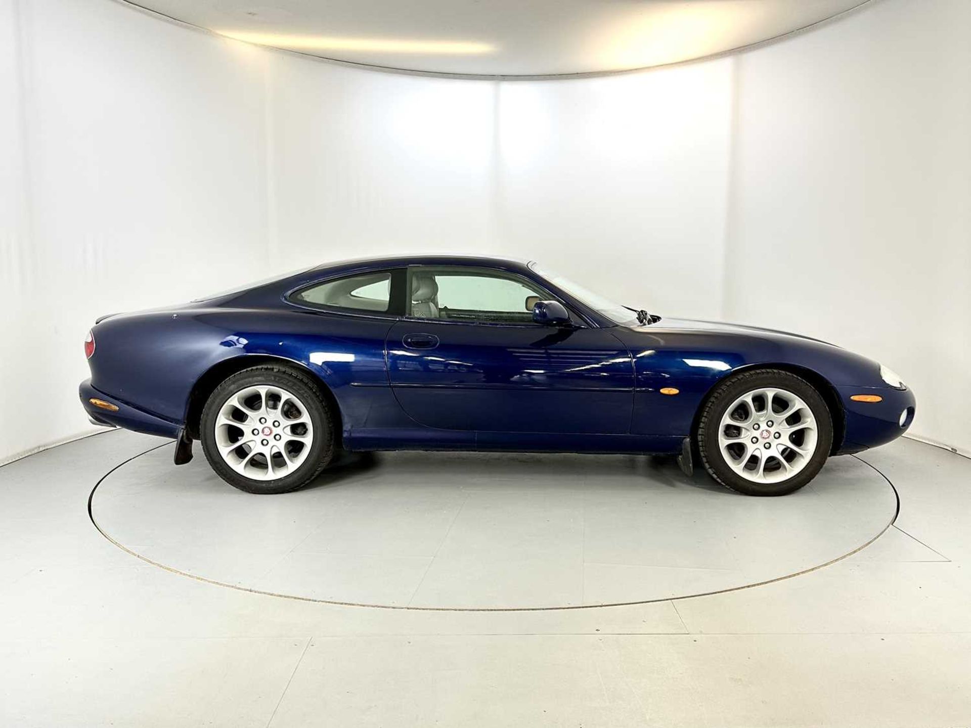 2001 Jaguar XKR - Image 11 of 29