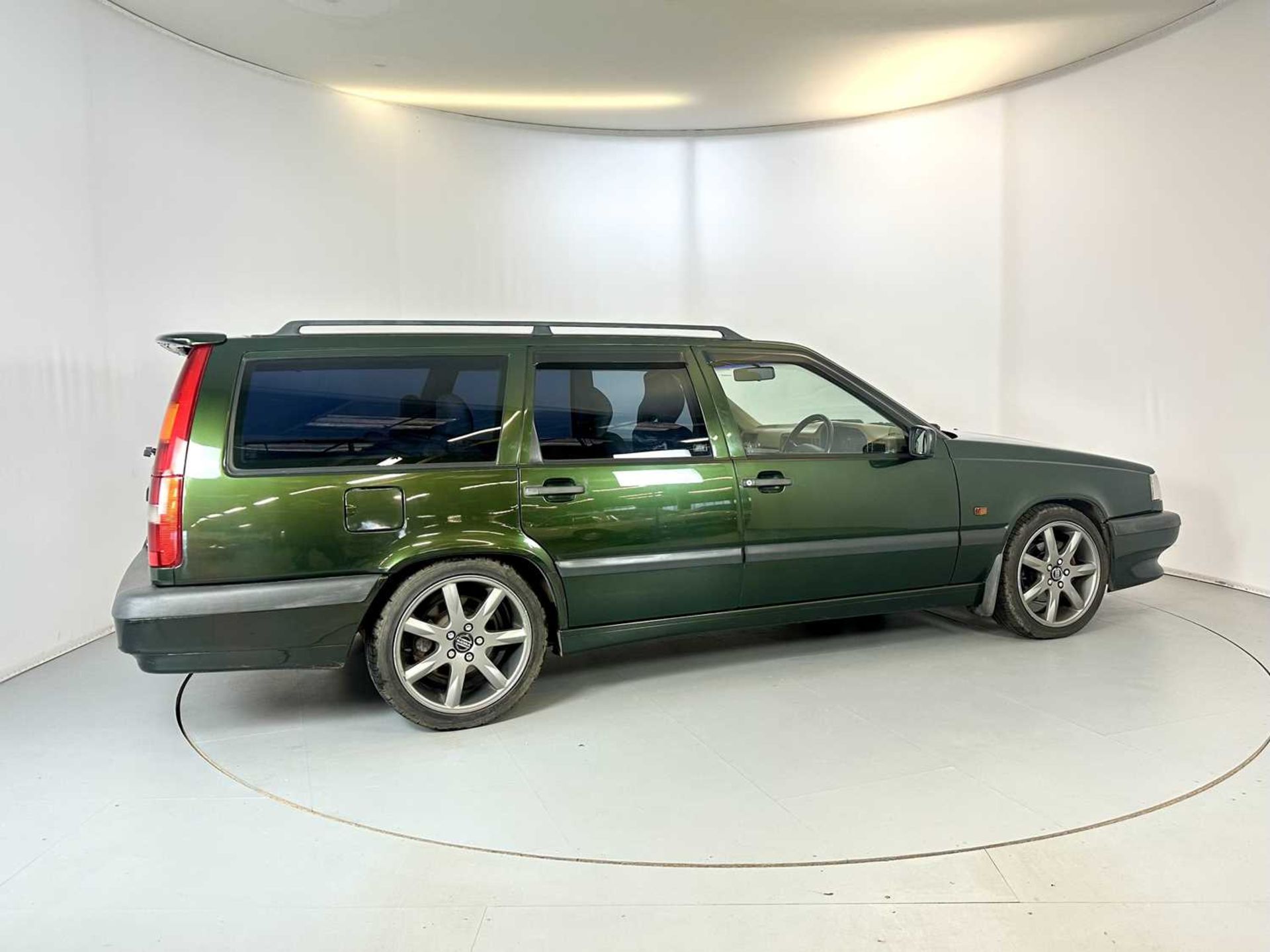 1996 Volvo 850R - Image 10 of 35