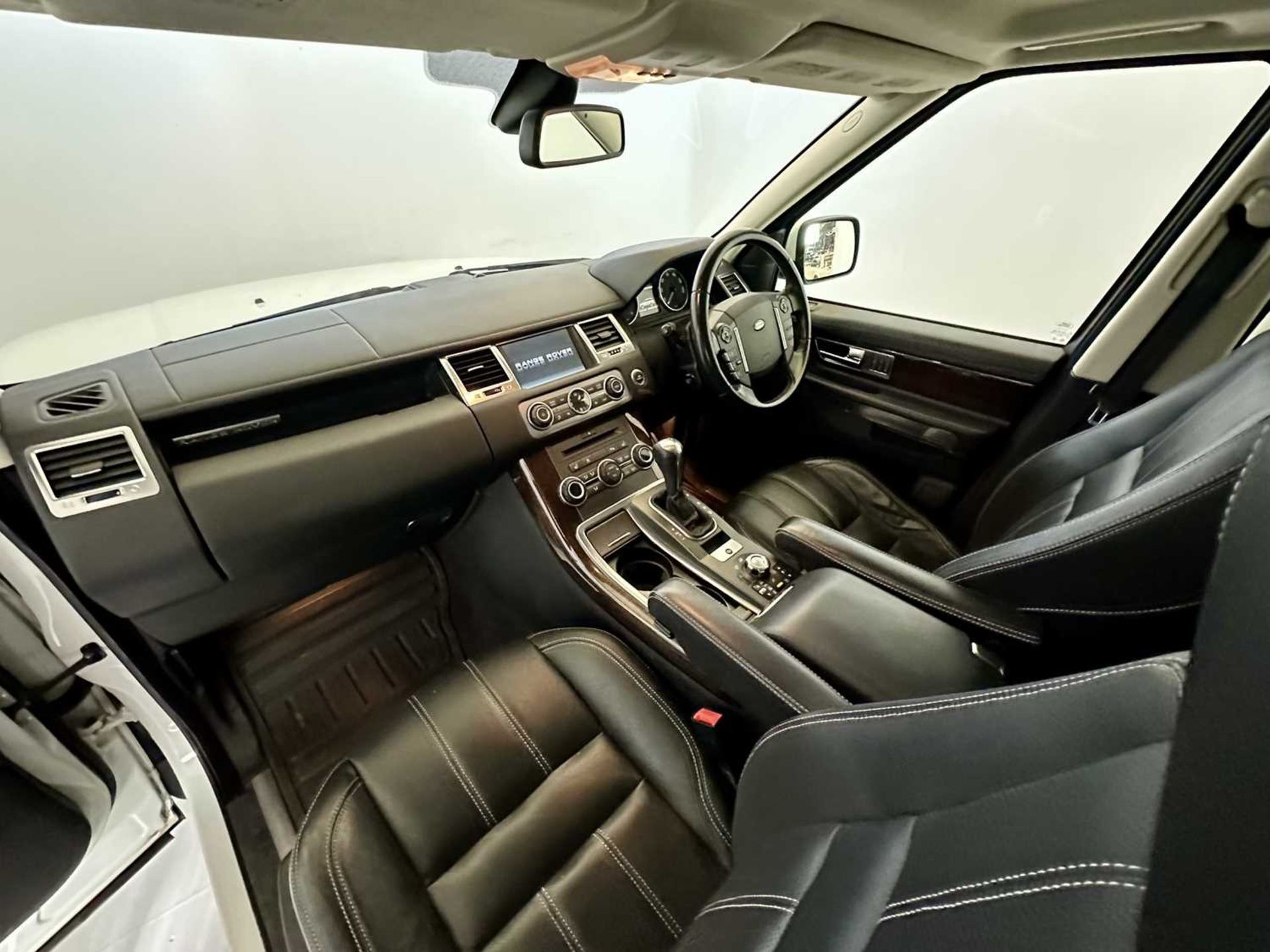 2010 Land Rover Range Rover Sport - Image 28 of 34