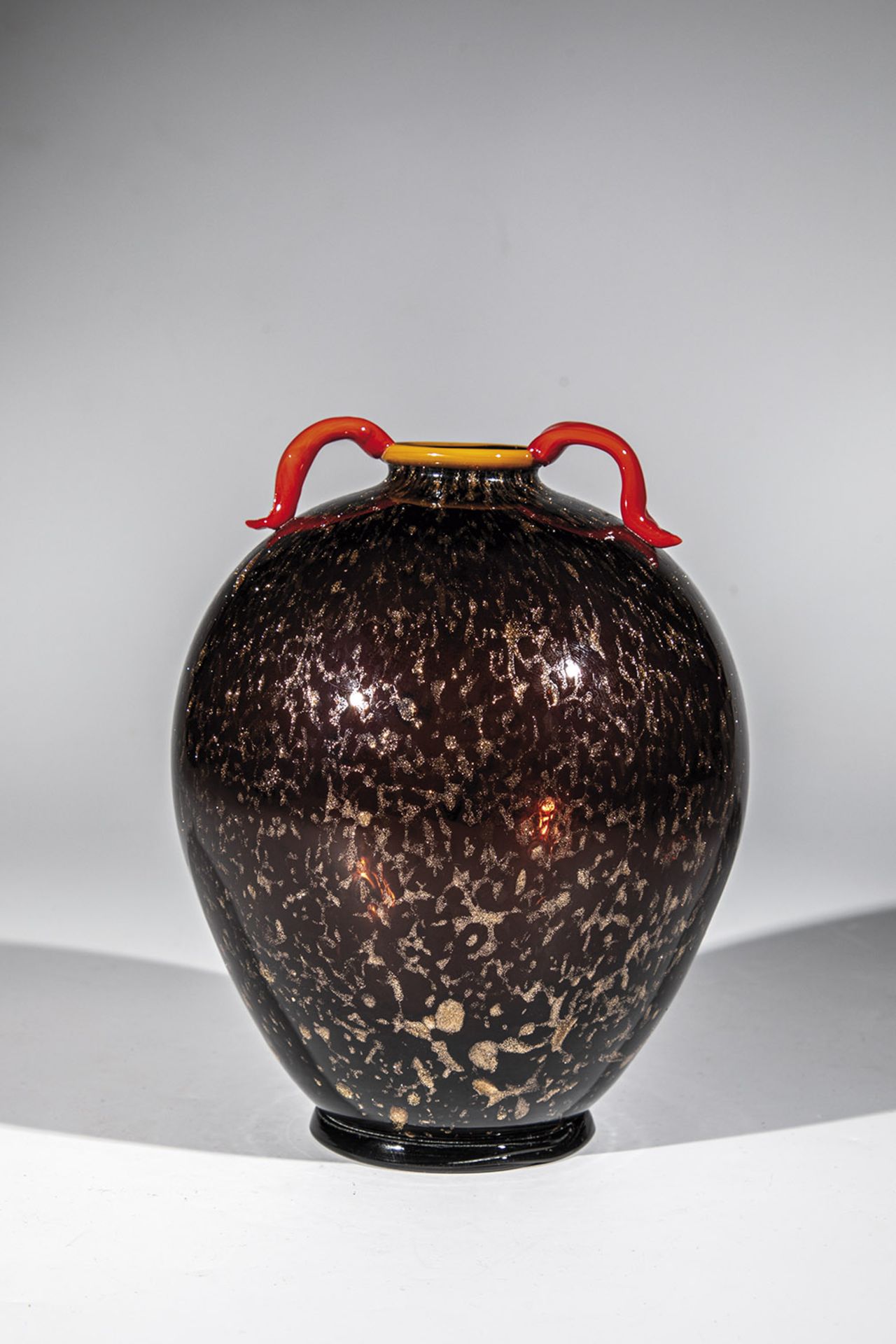 Ornamental handle vase - Image 2 of 2