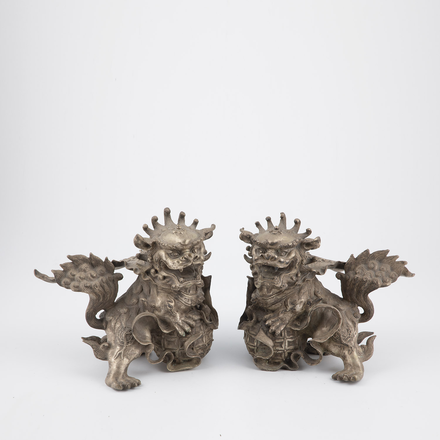 Pair of decorative guardian lions