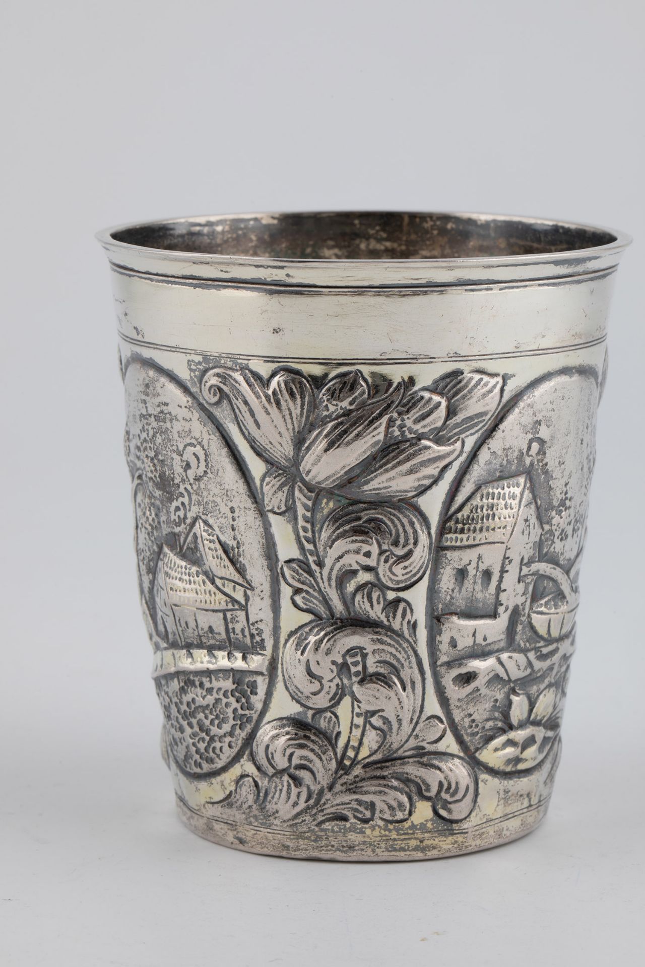 Baroque cup - Image 4 of 6