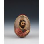 Porzellan-Ei mit dem Hl. Lukas Wohl Kaiserliche Porzellanmanufaktur, letztes Viertel 19. Jh., Alexan