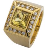 Gold beryl ring with brilliant-cut diamonds