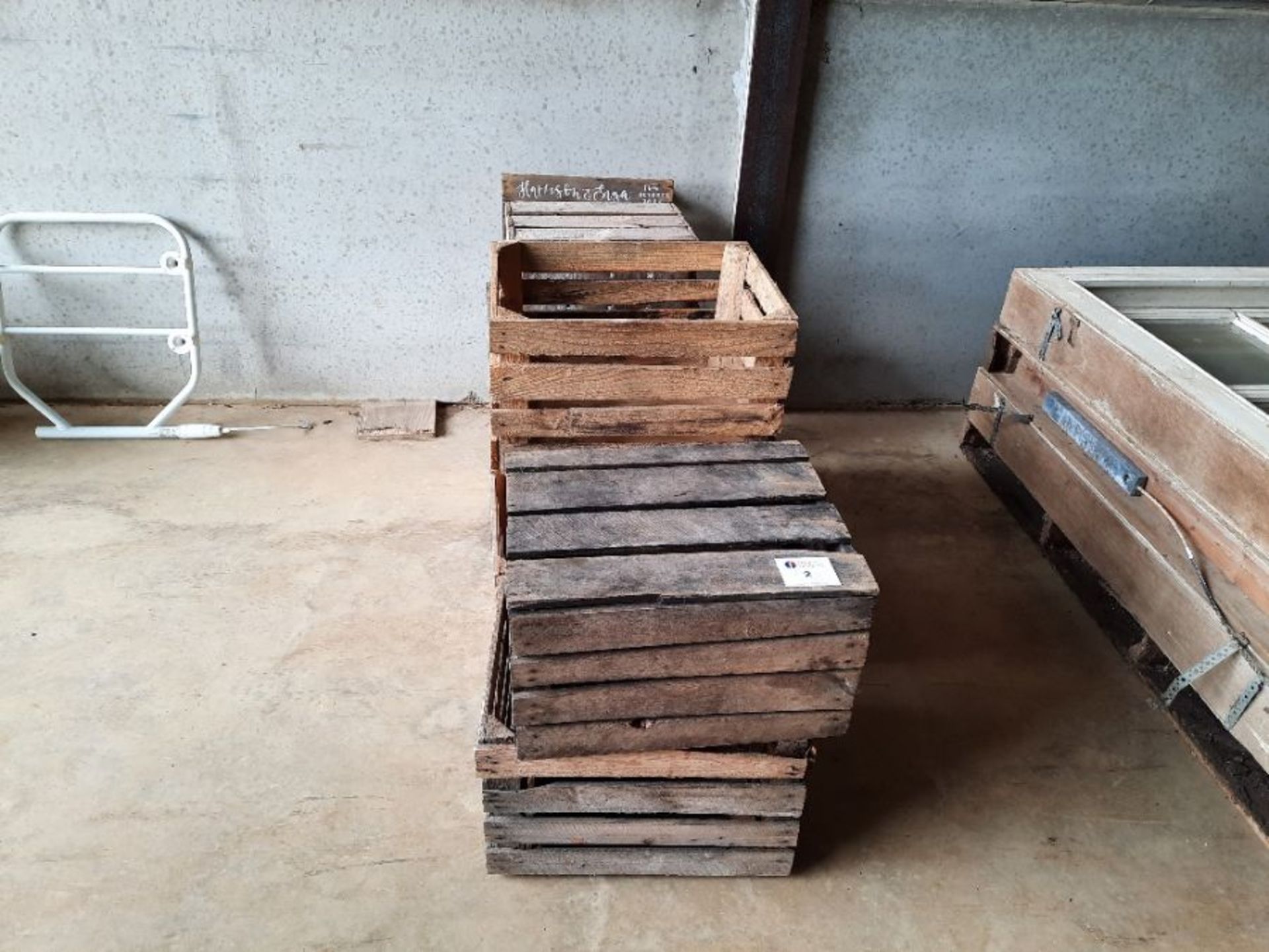Qty of wooden pallet boxes