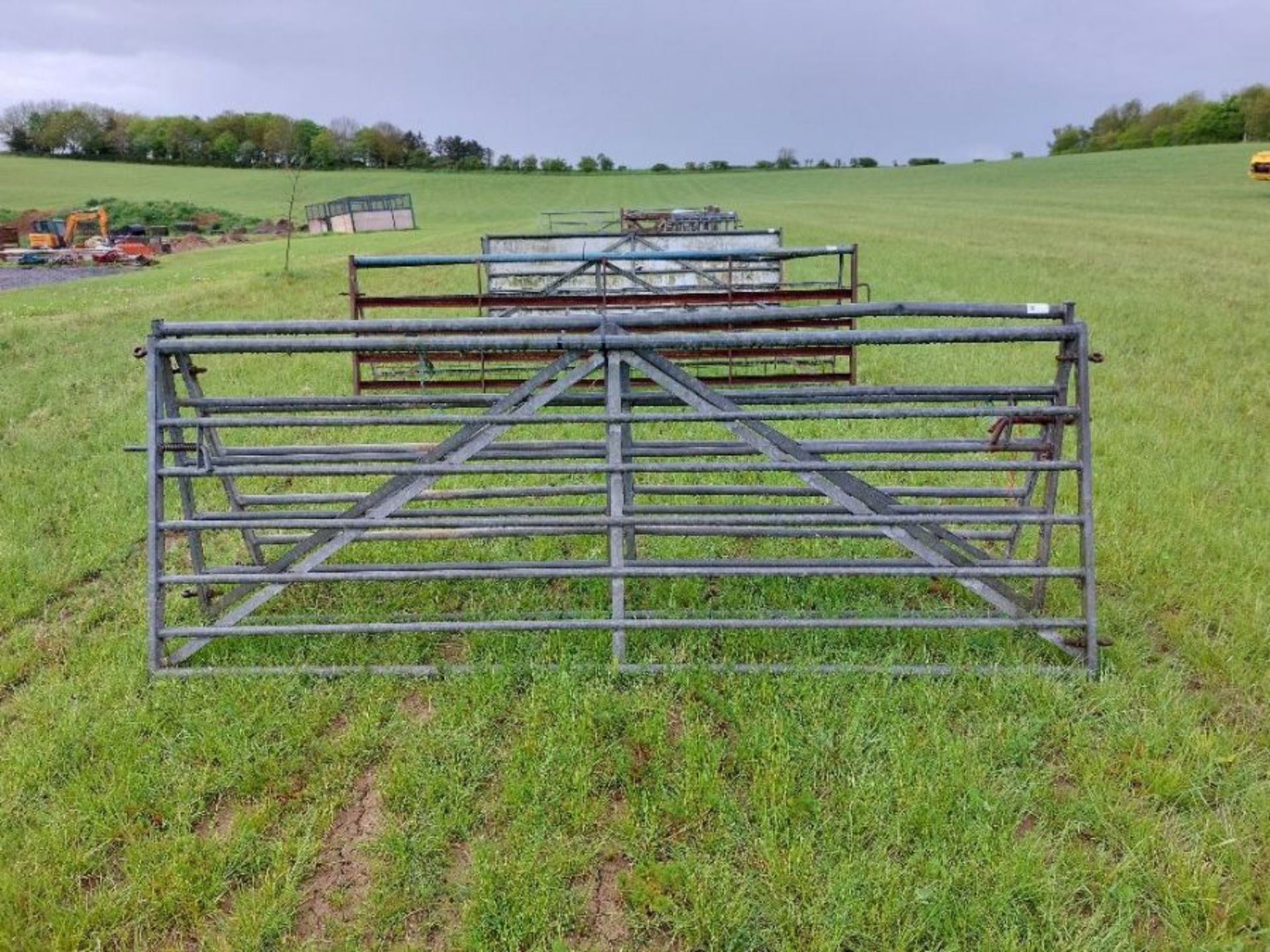 3no. 10ft galvanised gates