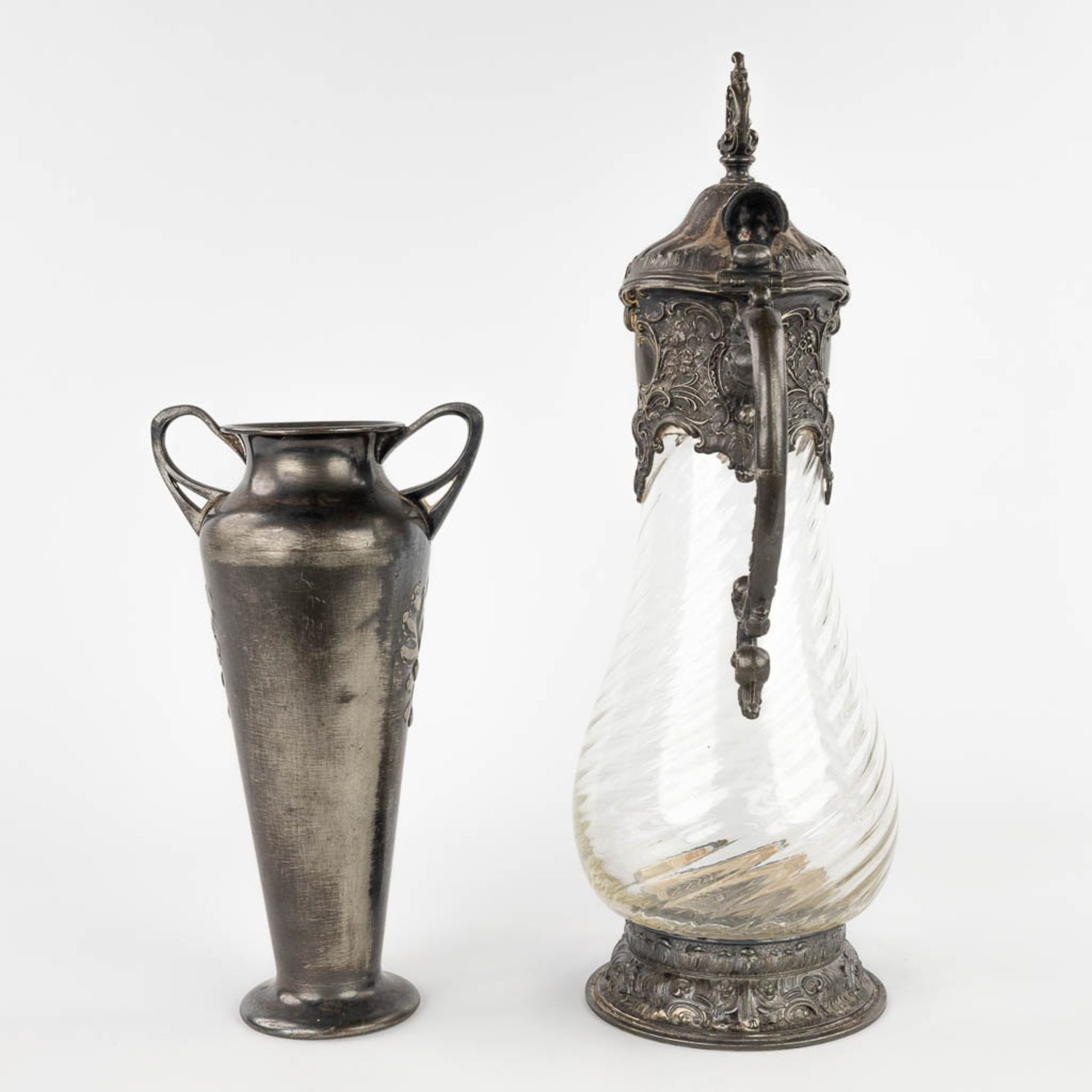 WMF, a pitcher and a vase, silver-plated metal in Art Nouveau style. (L:13,5 x W:18 x H:38 cm) - Image 5 of 15